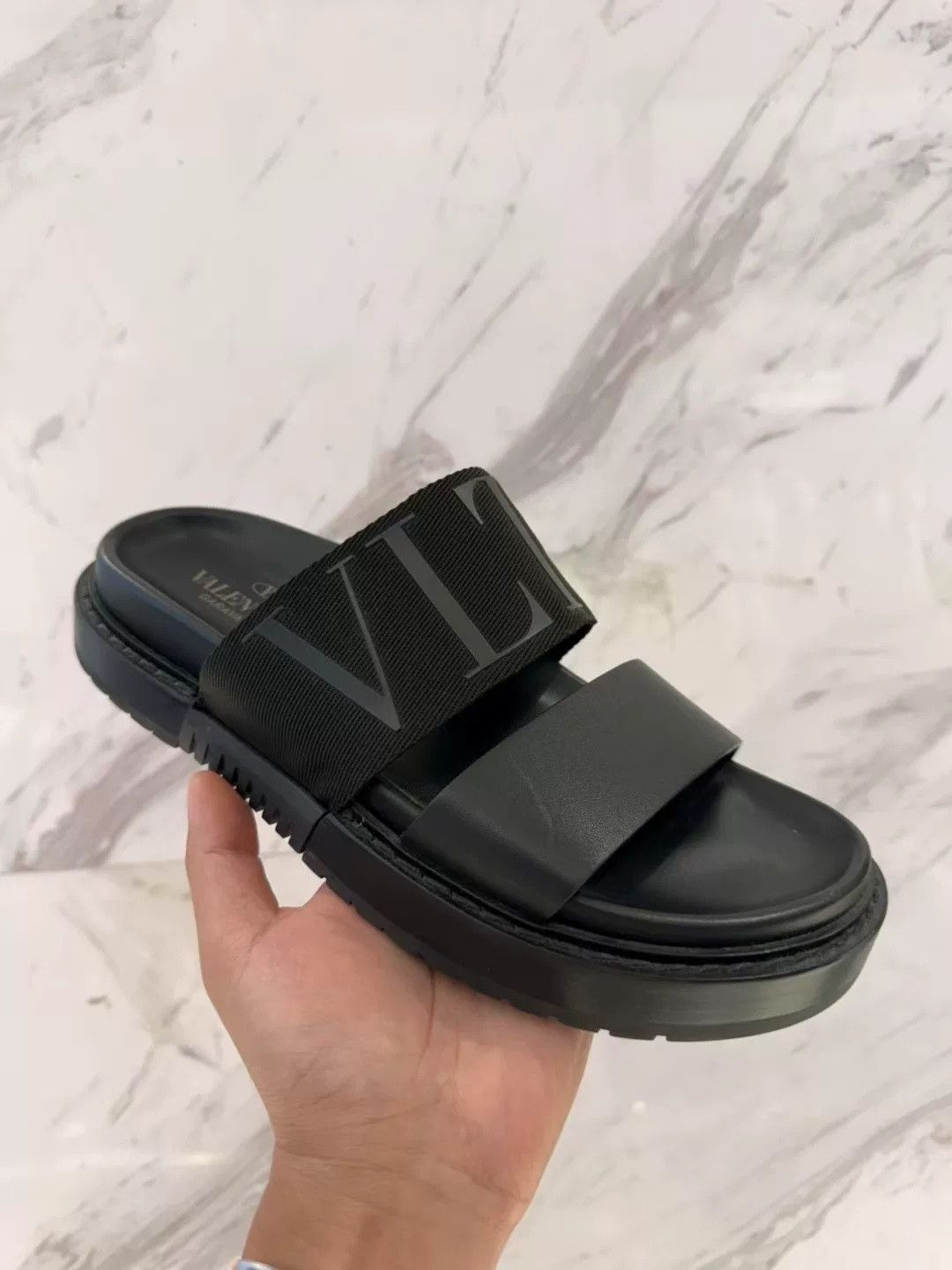 Valentino Valentino Men's Slipper Sandals Size US 7 / EU 40 - 1 Thumbnail