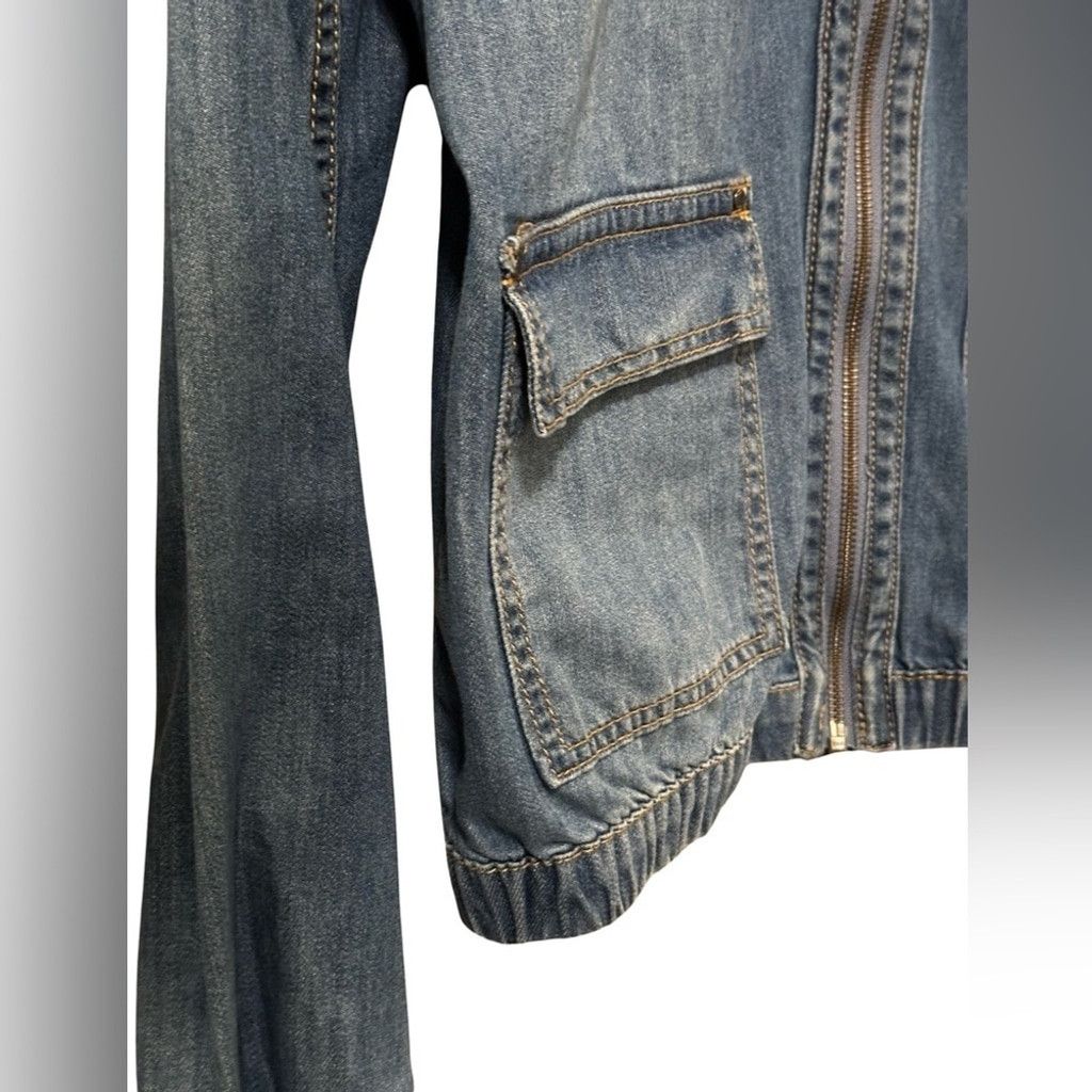 DKNY DKNY JEANS Blue Jean Bomber Jacket Women’s Size Medium. Size M / US 6-8 / IT 42-44 - 7 Thumbnail