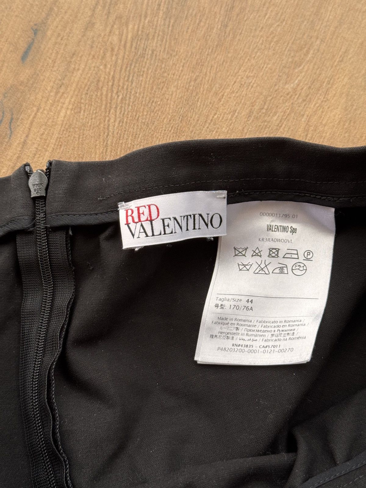 Valentino × Vintage Red Valentino Luxury Black Skirt Size 26" / US 2 / IT 38 - 5 Thumbnail