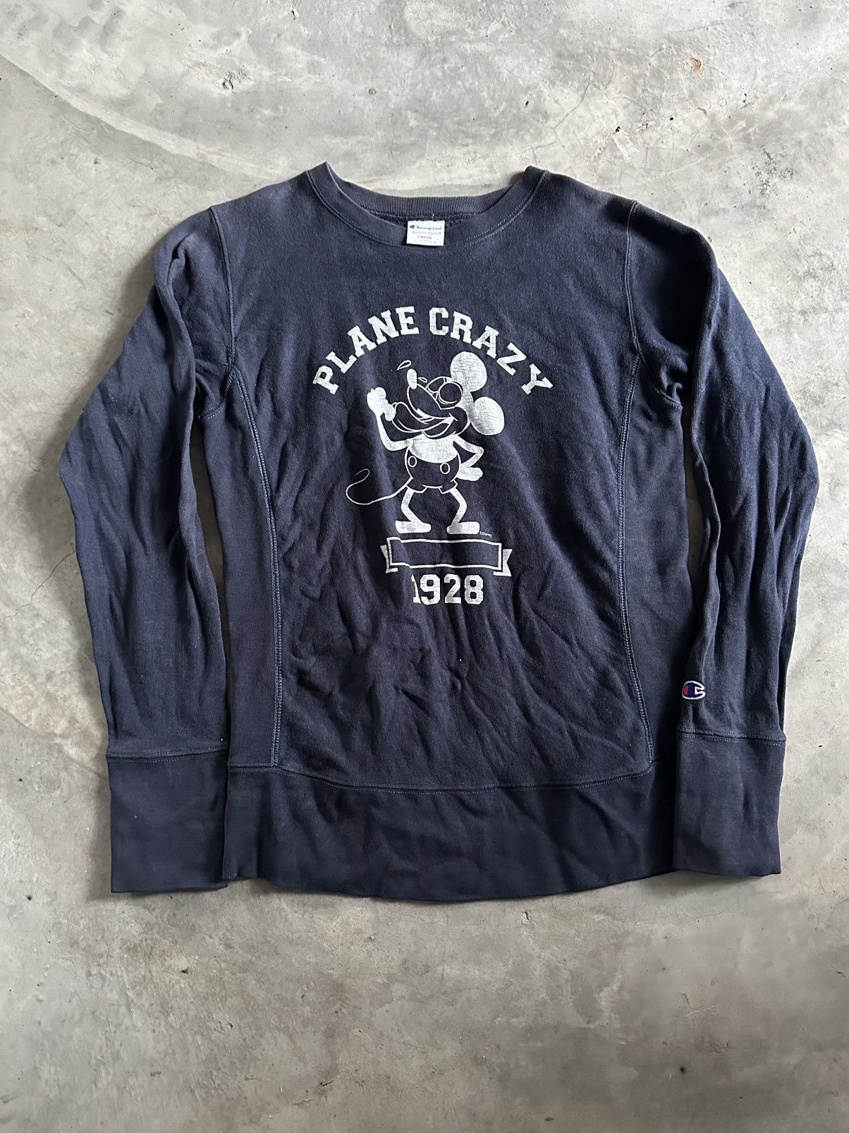 Champion Champion Reverse Weave Mickey Vintage Sweatshirt Size M / US 6-8 / IT 42-44 - 1 Thumbnail