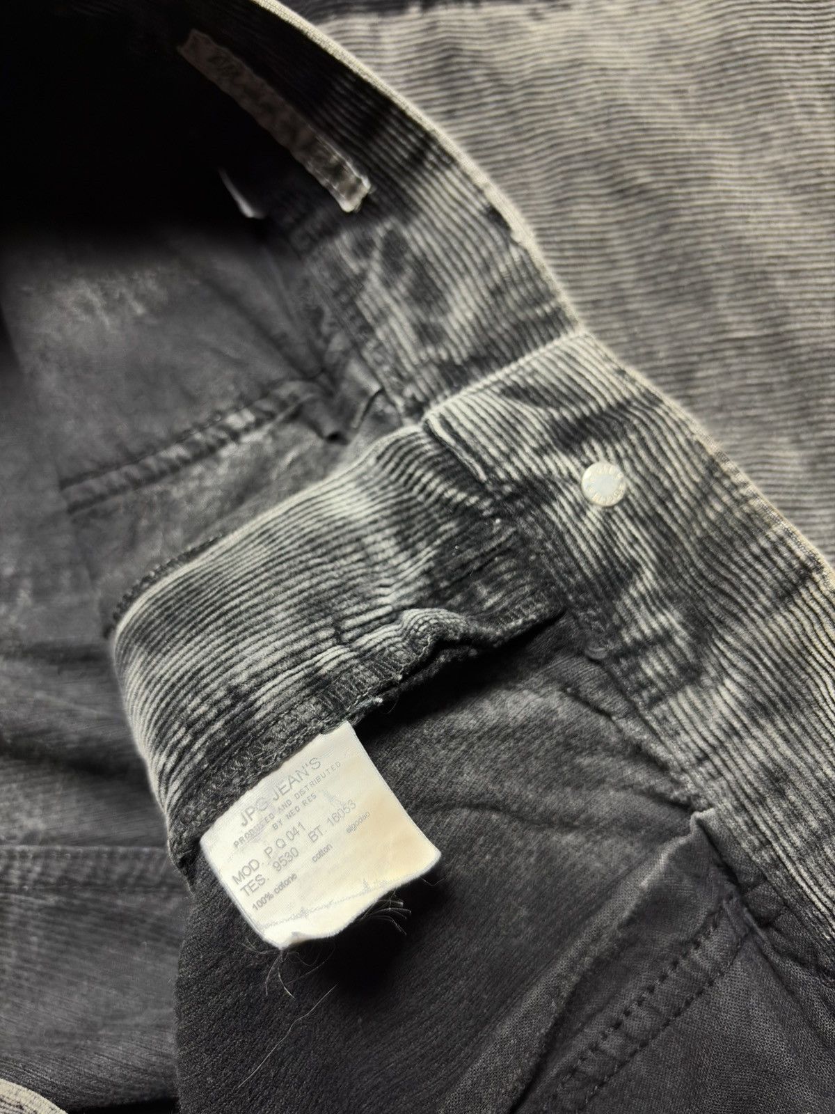 Jean Paul Gaultier Jean Paul Gaultier Corduroy Colorblock Sprayed Pants 36 Size US 36 / EU 52 - 12 Thumbnail