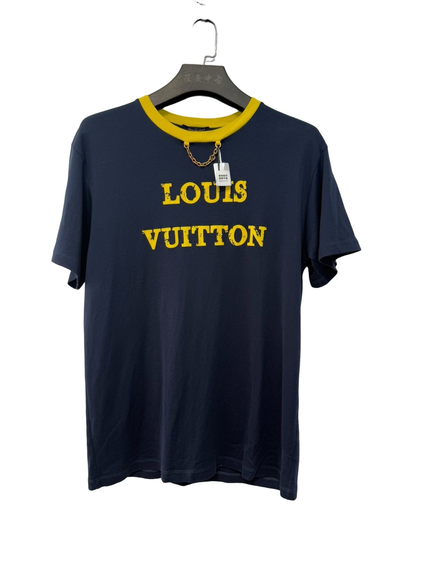 Louis Vuitton Louis Vuitton Chain Logo T-Shirt Size XL Size US XL / EU 56 / 4 - 1 Thumbnail