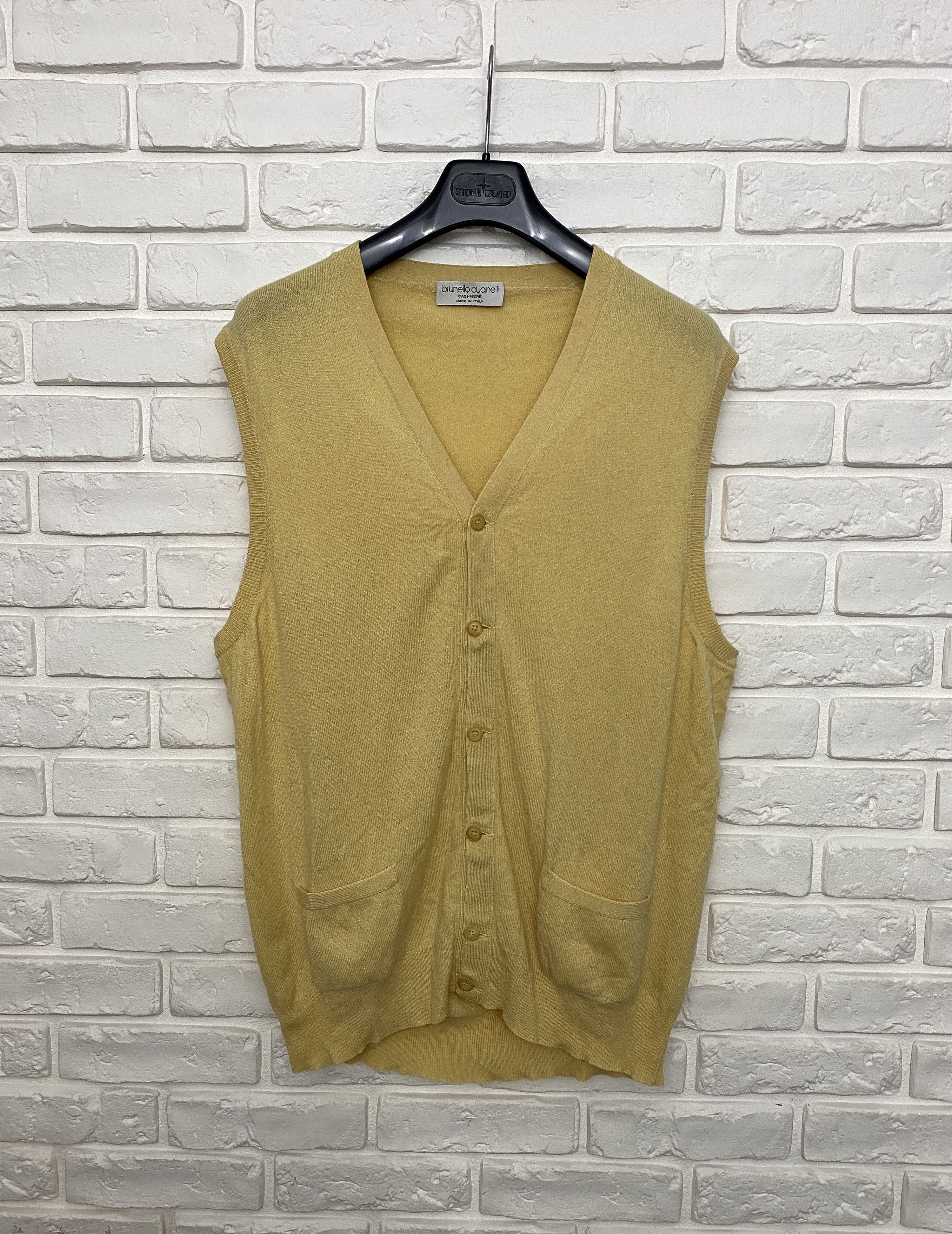 Brunello Cucinelli Brunello Cucinelli Cashmere vest Sleeveless Cardigan 56 Size US XL / EU 56 / 4 - 1 Thumbnail