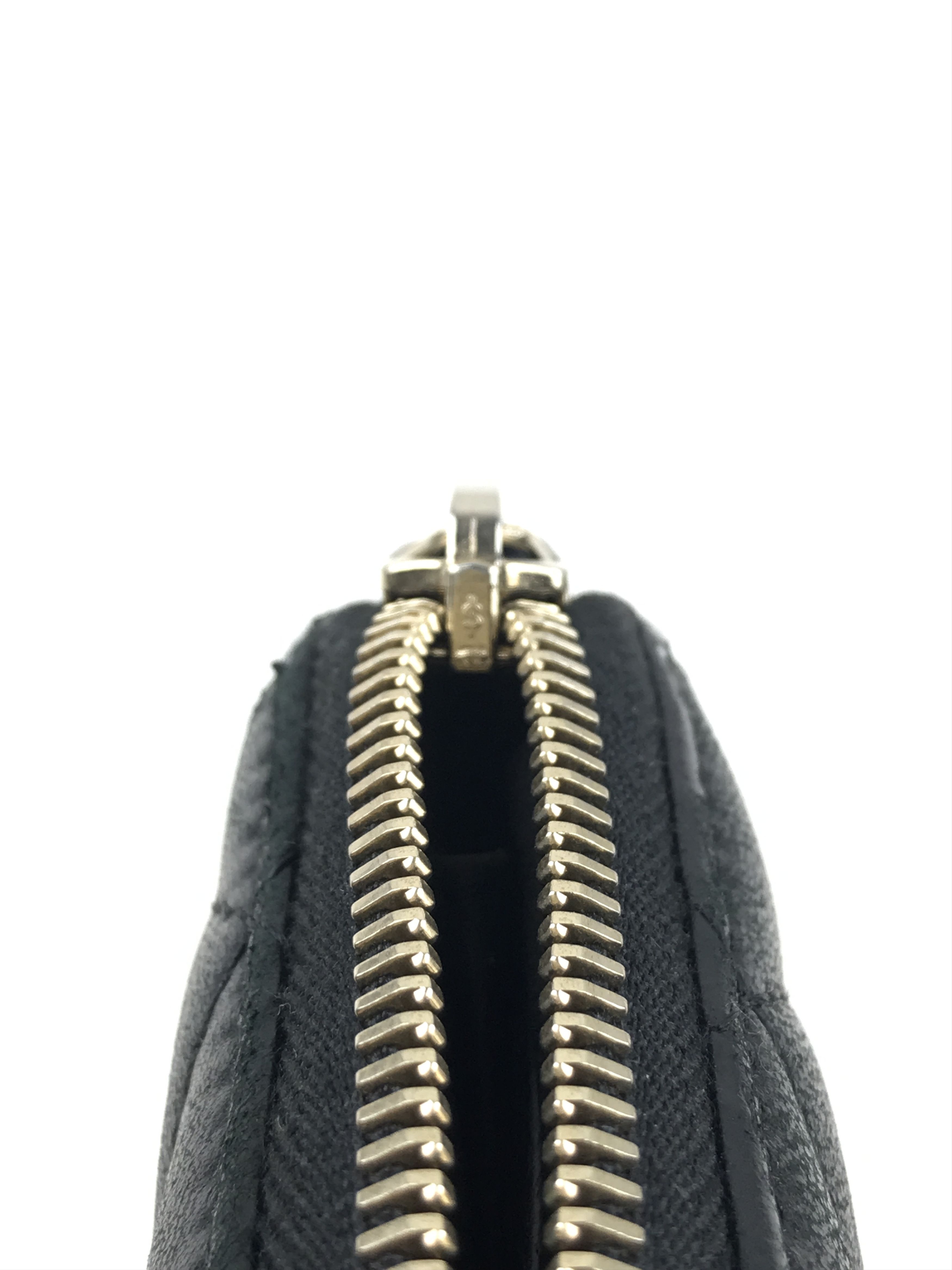 Chanel × Vintage Vintage Chanel Quilted Zip Around Wallet Size ONE SIZE - 8 Thumbnail