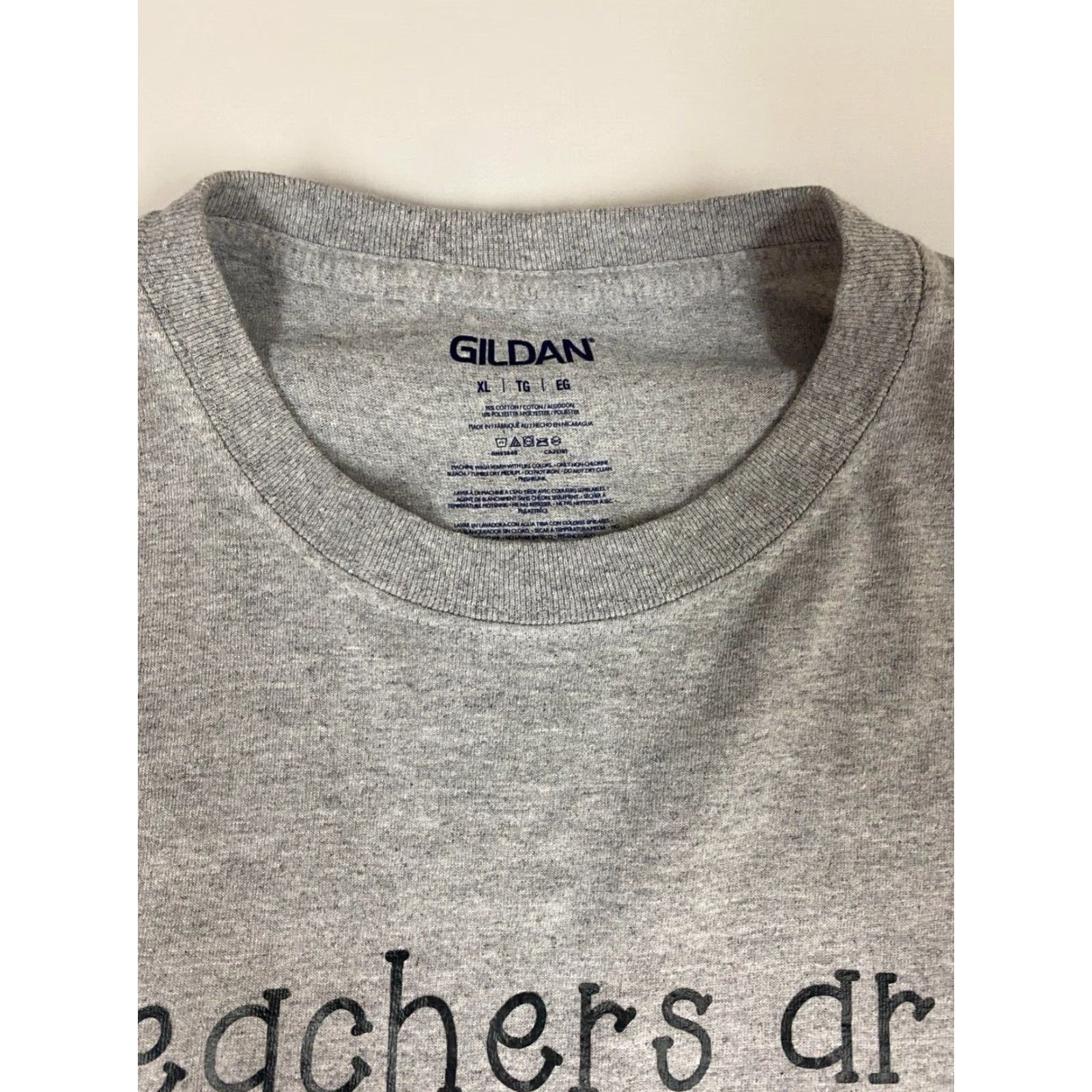 Gildan Gildan Teacher Mens T-Shirt XL Gray Crew Neck Short Sleeve Logo All Seasons Regular Size USA? Size US XL / EU 56 / 4 - 4 Thumbnail