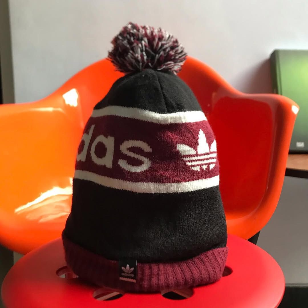 Adidas Vintage Adidas Football Pom Pom Beanie Hat / Football Booble Size ONE SIZE - 2 Thumbnail