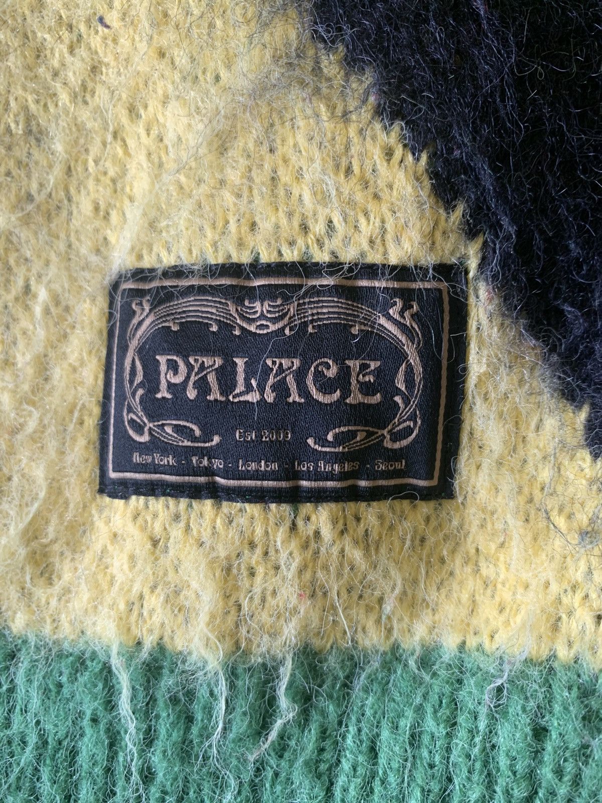 Palace palace jamaica hairy flag knit Fall24’ Size US L / EU 52-54 / 3 - 2 Thumbnail