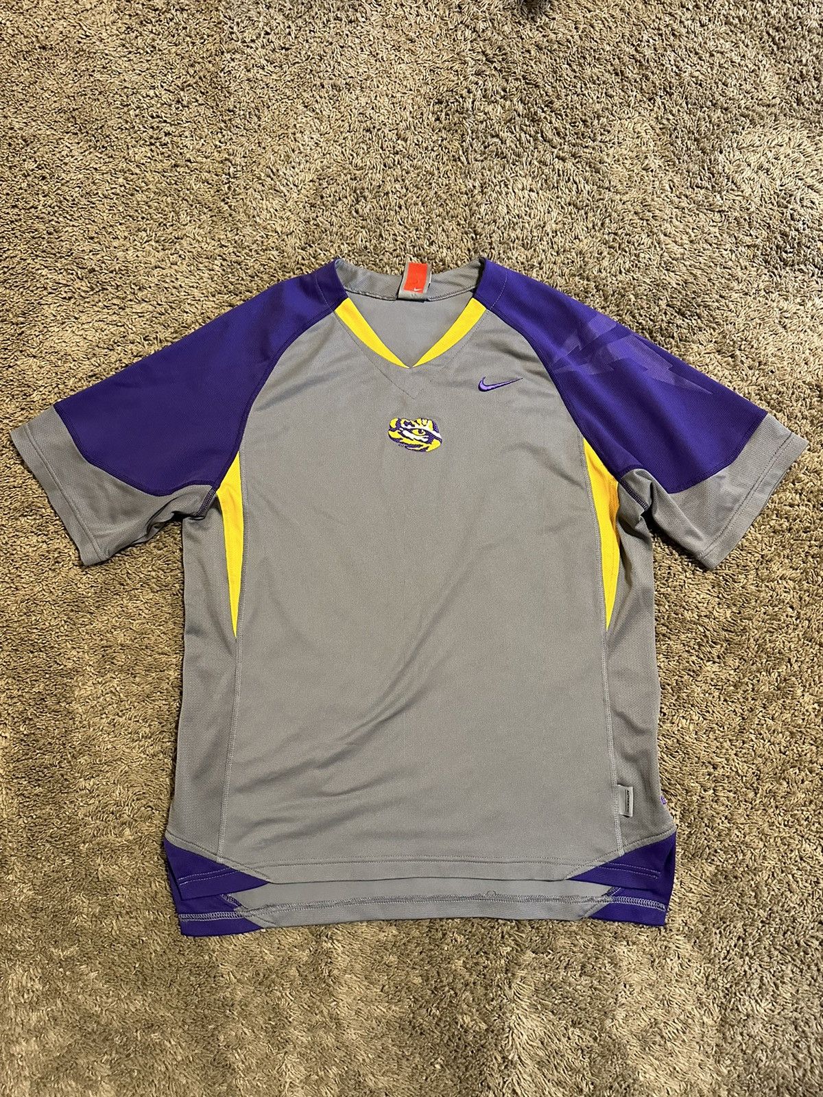 NCAA × Nike × Vintage Vintage NCAA Nike LSU Tigers shirt 90s size large Size US L / EU 52-54 / 3 - 1 Thumbnail
