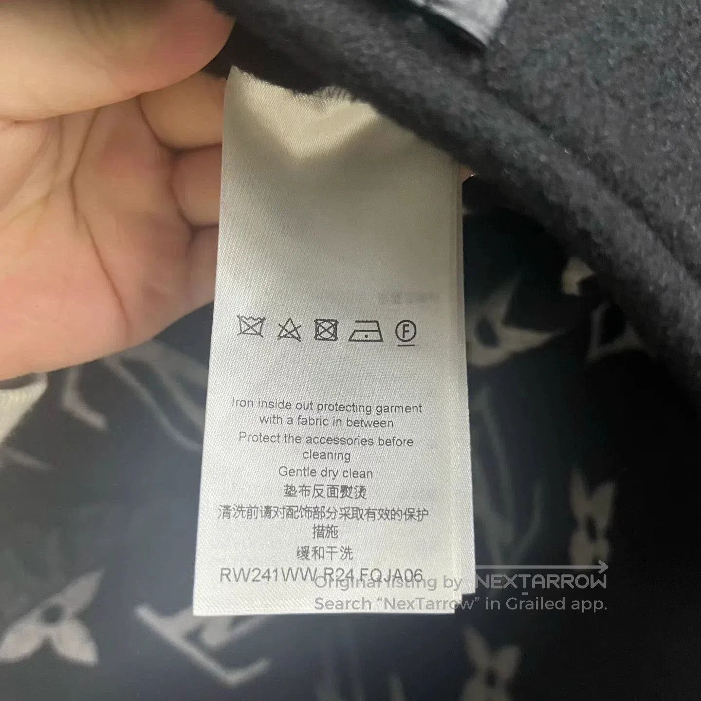 Louis Vuitton Louis Vuitton Black Hooded Zip Jacket. Size XS / US 0-2 / IT 36-38 - 3 Thumbnail