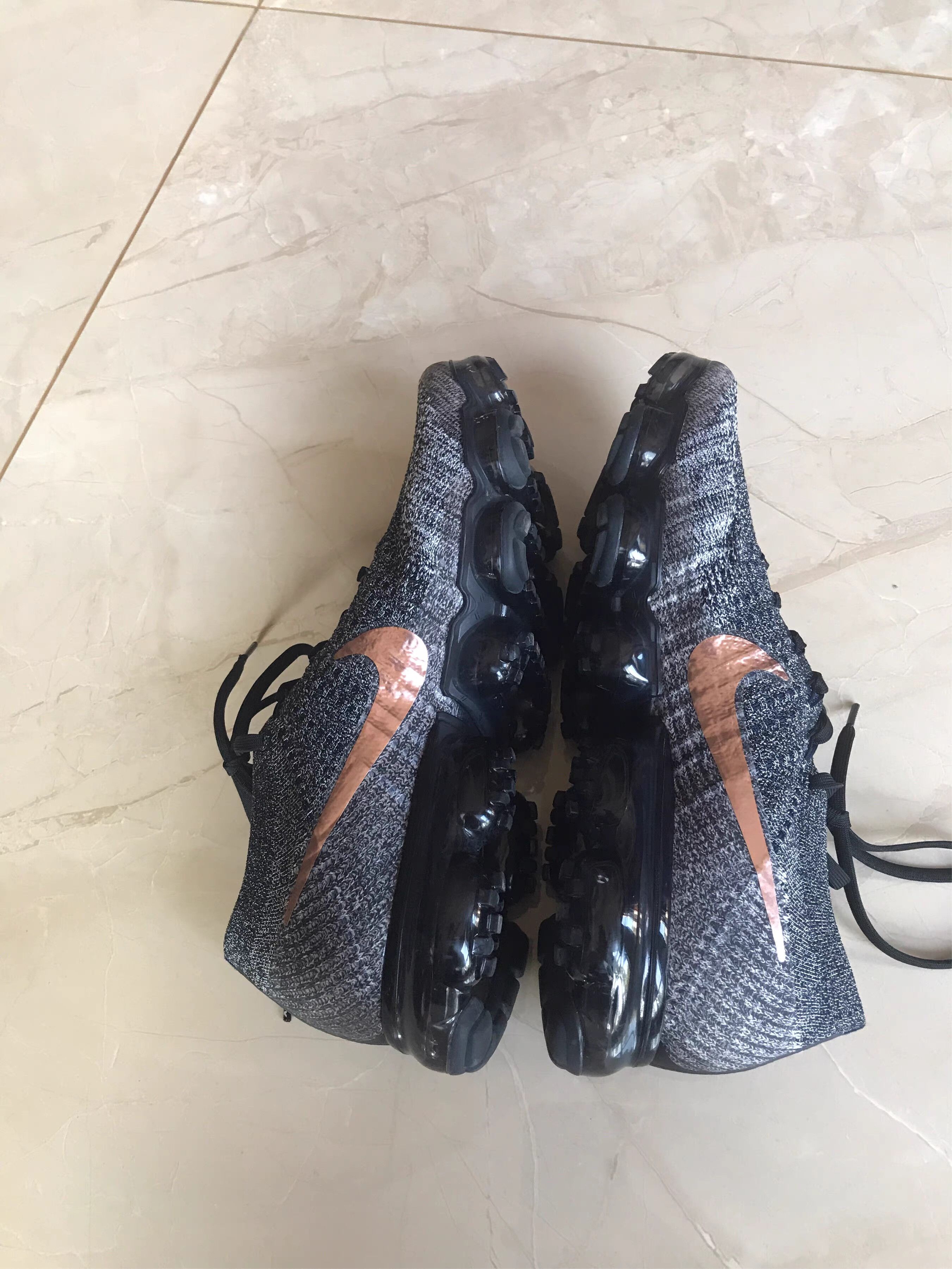 Nike Nike Air VaporMax Running Shoes K17 Size US 11 / EU 44 - 7 Thumbnail