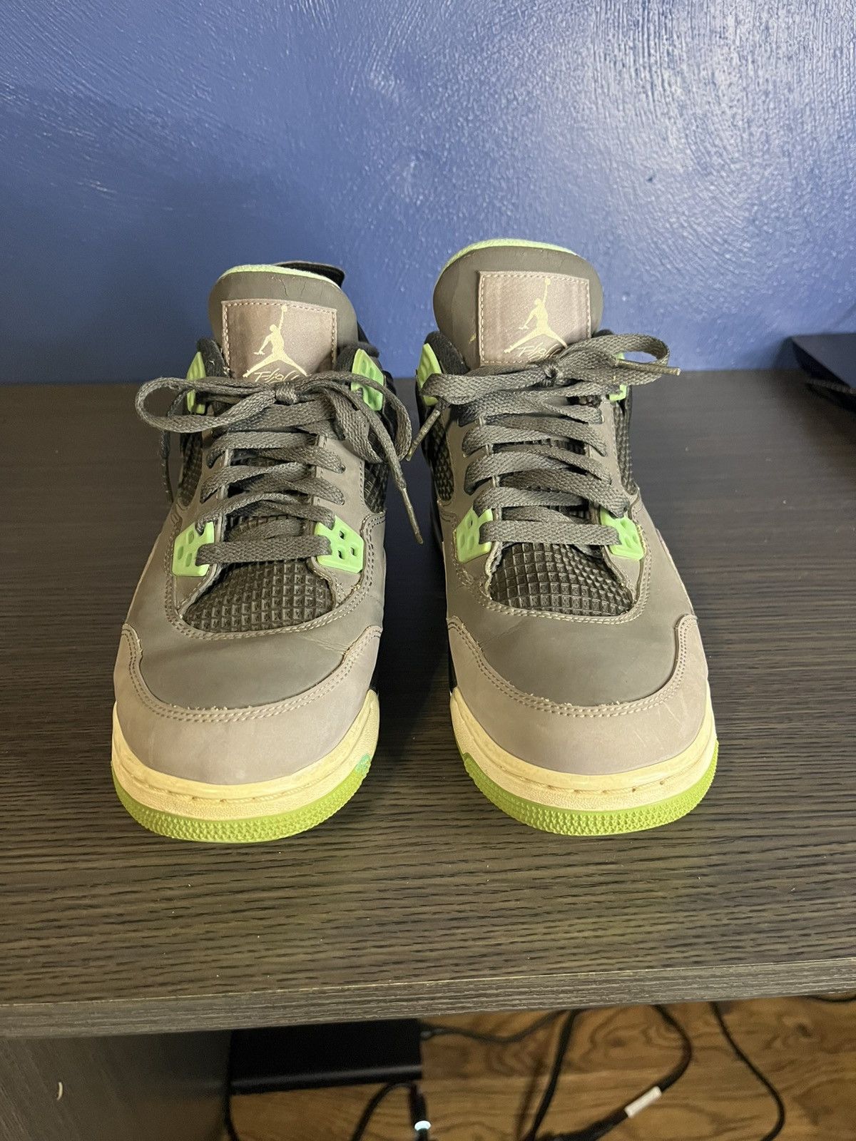 Jordan Brand Jordan 4 GS Green Glow Size US 7 / EU 40 - 1 Thumbnail