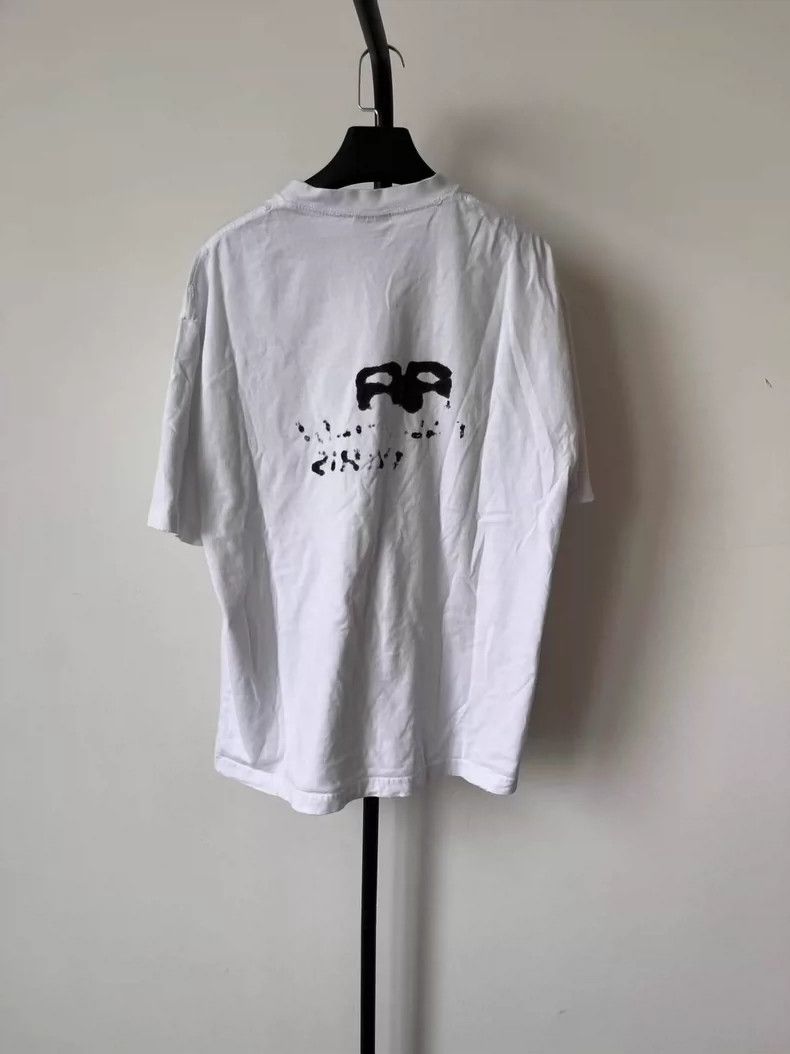Balenciaga Balenciaga Monogrammed crewneck pullover short sleeve T-sh Size US M / EU 48-50 / 2 - 2 Thumbnail