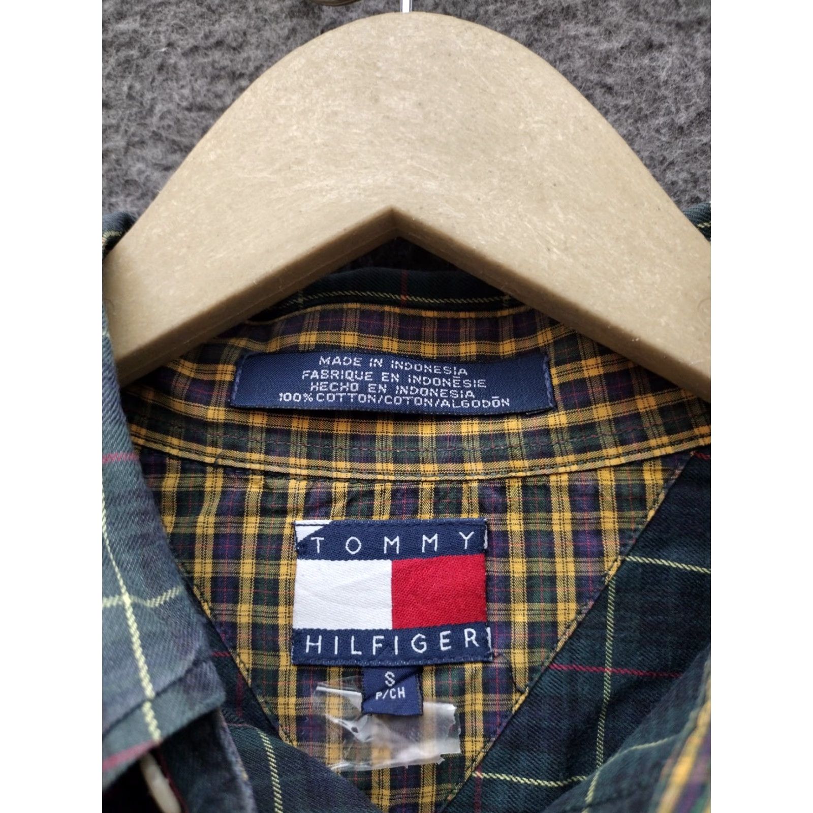 Tommy Hilfiger Tommy Hilfiger Shirt Adult Men S Plaid Multicolor Button-Down Size US S / EU 44-46 / 1 - 6 Thumbnail