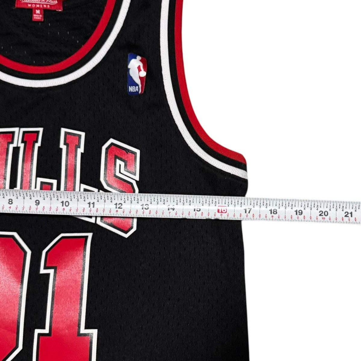 Mitchell & Ness Mitchell & Ness Chicago Bulls #91 Dennis Rodman Jersey M Size M / US 6-8 / IT 42-44 - 8 Thumbnail