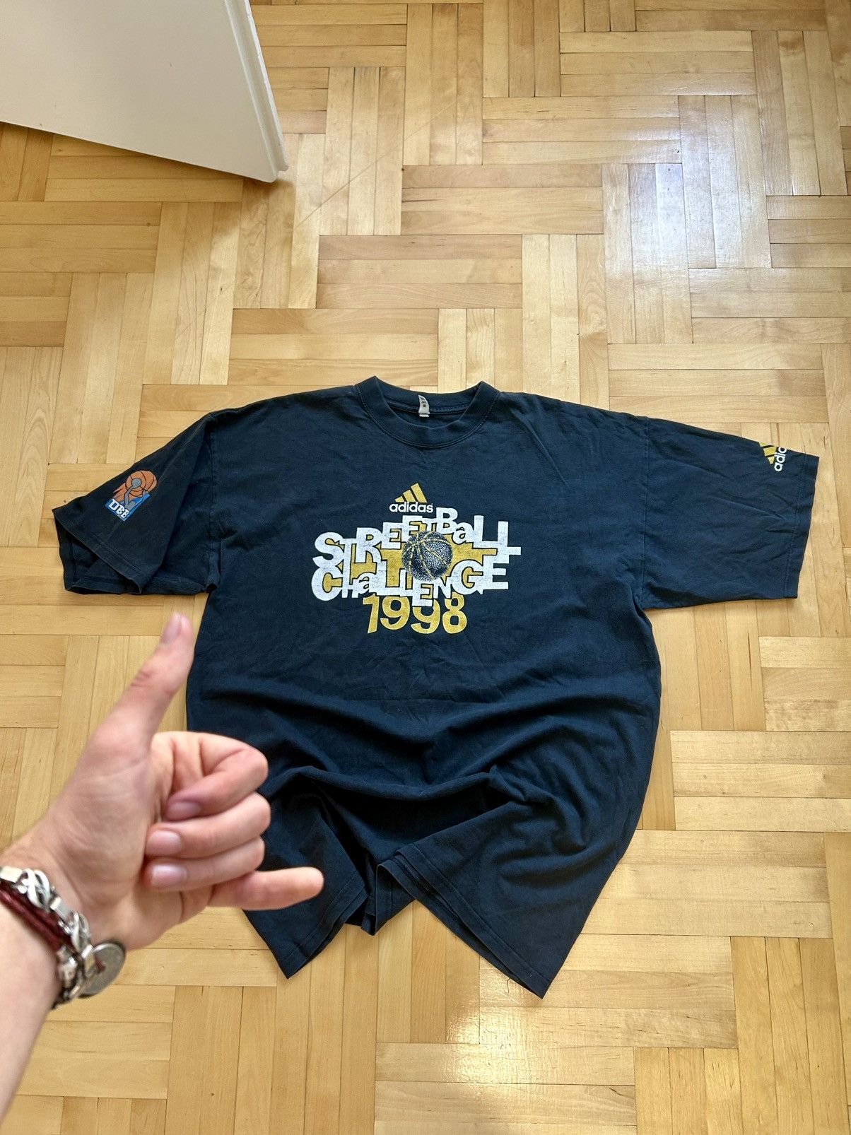 Adidas Vintage Adidas Streetball Challenge 1998 Faded Tee XXL Size US XXL / EU 58 / 5 - 1 Thumbnail