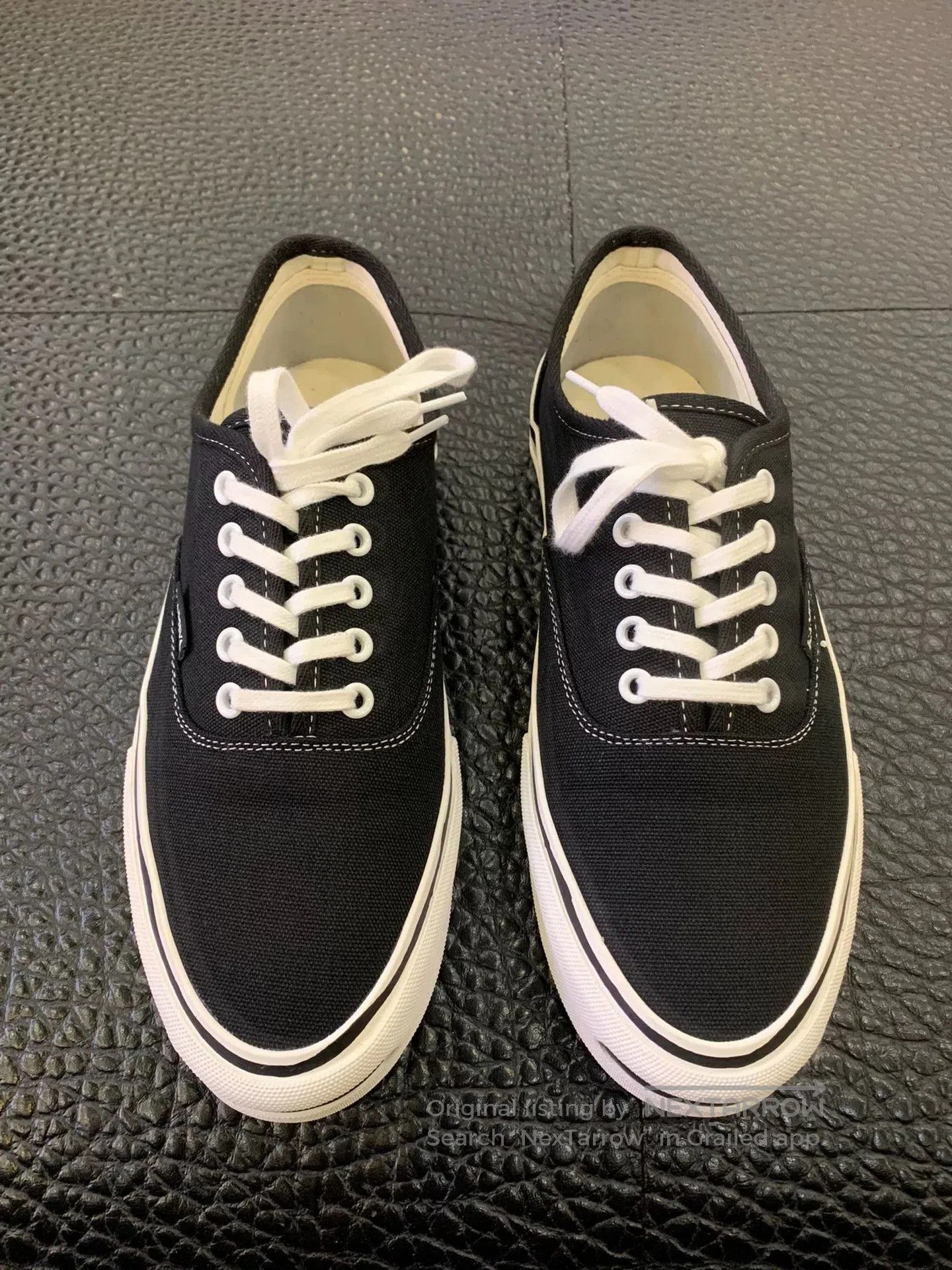 KIRA black low. Size US 11 / EU 44 - 1 Thumbnail