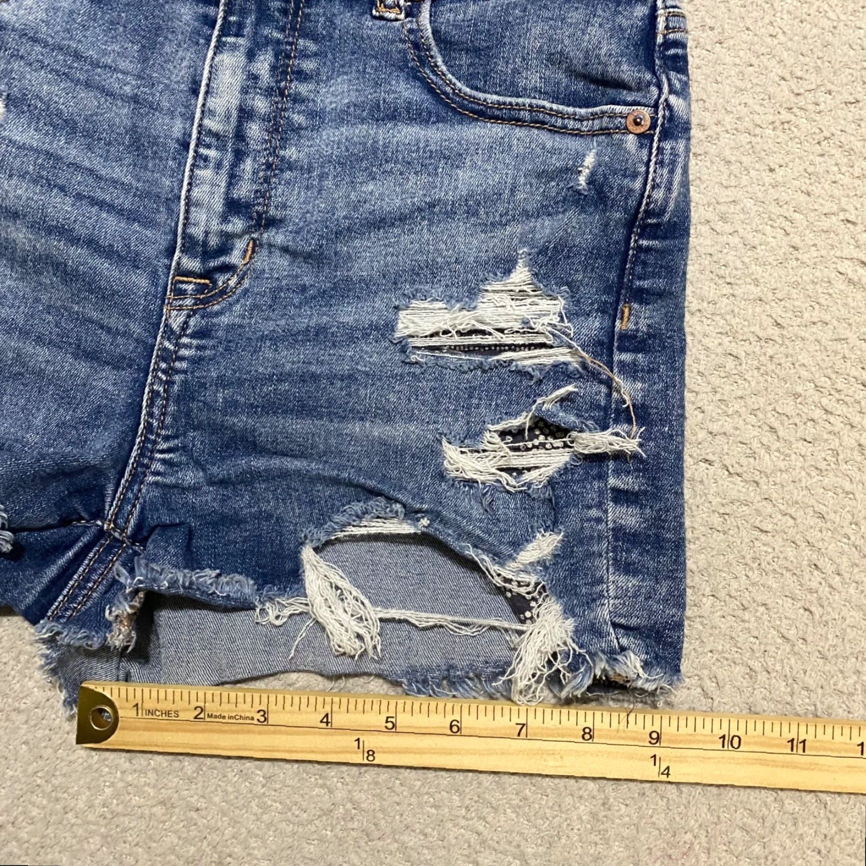 American Eagle Outfitters American Eagle Outfitters Jeans Shorts 4 Womens Blue Denim Medium Wash High Rise Distressed Stretch 5-Pocket Pattern Solid Modern Casual Women Size 27" / US 4 / IT 40 - 5 Thumbnail