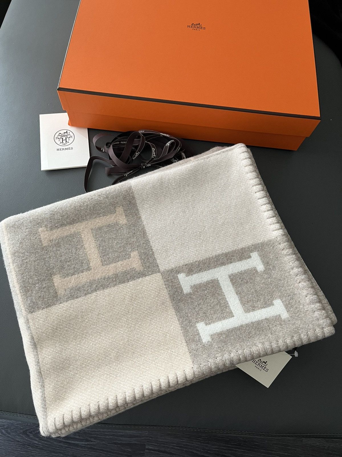 Hermes Giftable New Hermes Avalon Blanket Coco Chamomile Cashmere Size ONE SIZE - 11 Thumbnail