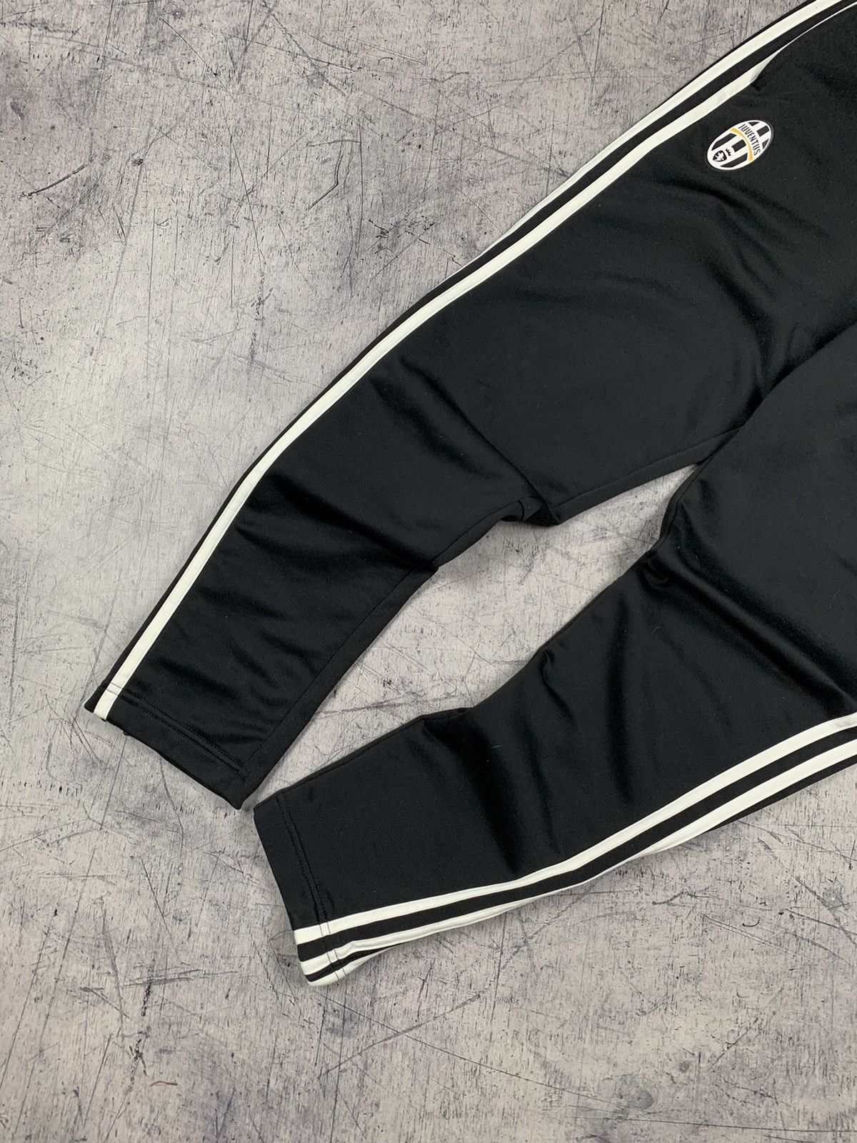 Adidas Adidas Juventus Soccer Football Track Pants Size M Black Size US 32 / EU 48 - 3 Thumbnail