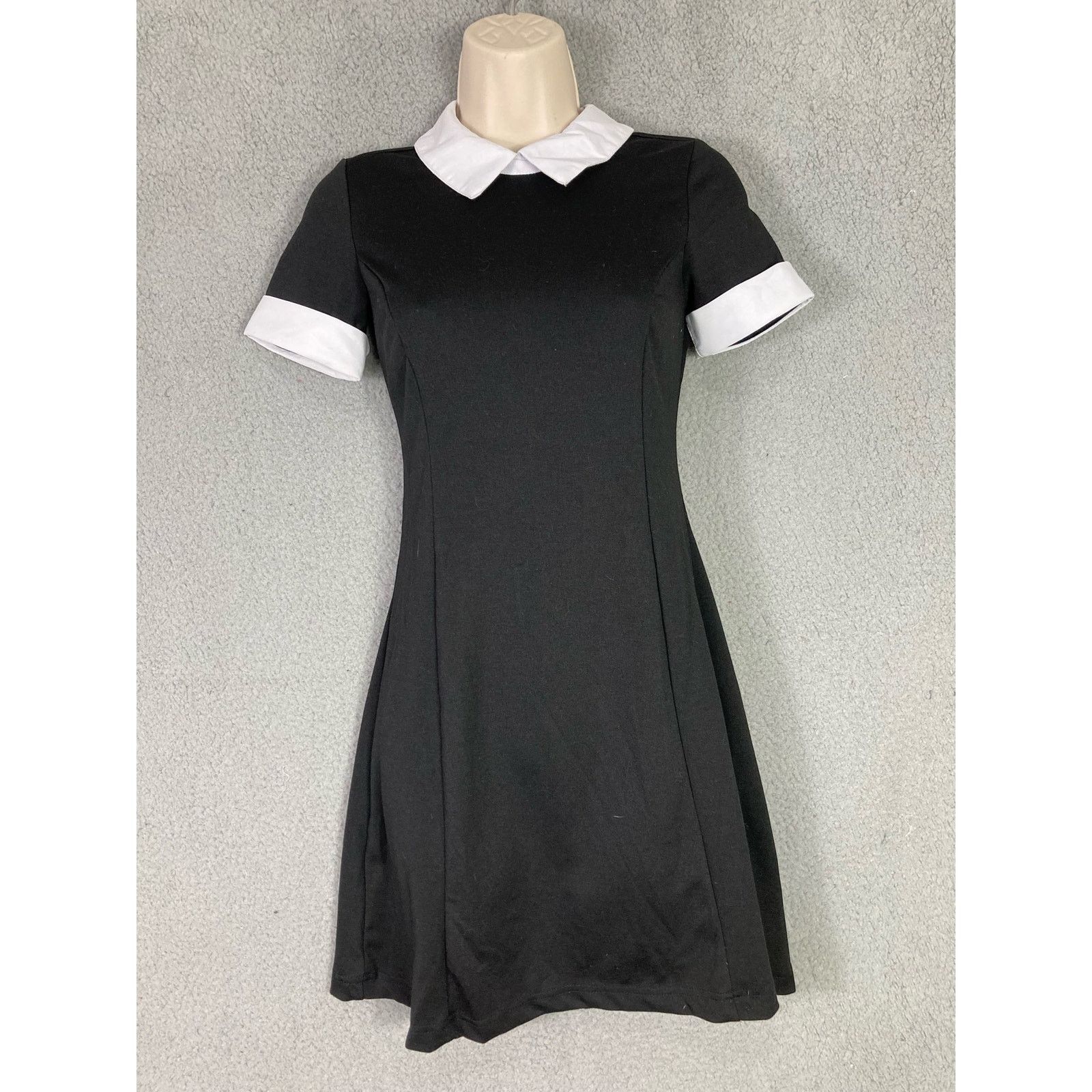 Other Spirit Halloween Wednesday Addams Dress Women's XS Costume Size XS / US 0-2 / IT 36-38 - 2 Thumbnail