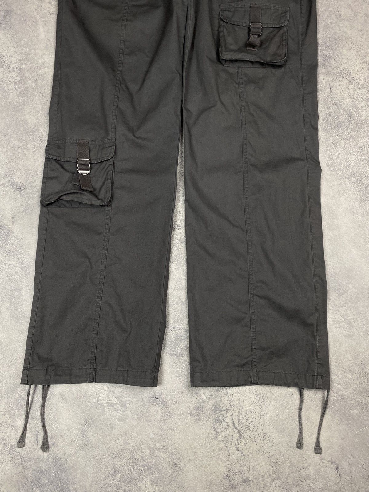 Ed Hardy Ed Hardy Urban Outfitters Y2K Style Grey Cargo Multi Pocket Size US 32 / EU 48 - 14 Thumbnail