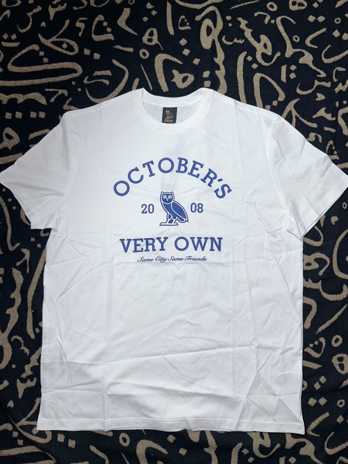 October's Very Own 2020 Collegiate Tshirt Size US XL / EU 56 / 4 - 2 Thumbnail