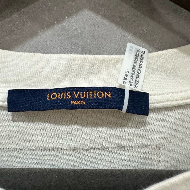 Louis Vuitton Louis Vuitton Cartoon Graffiti White Short Sleeve Size US M / EU 48-50 / 2 - 3 Thumbnail