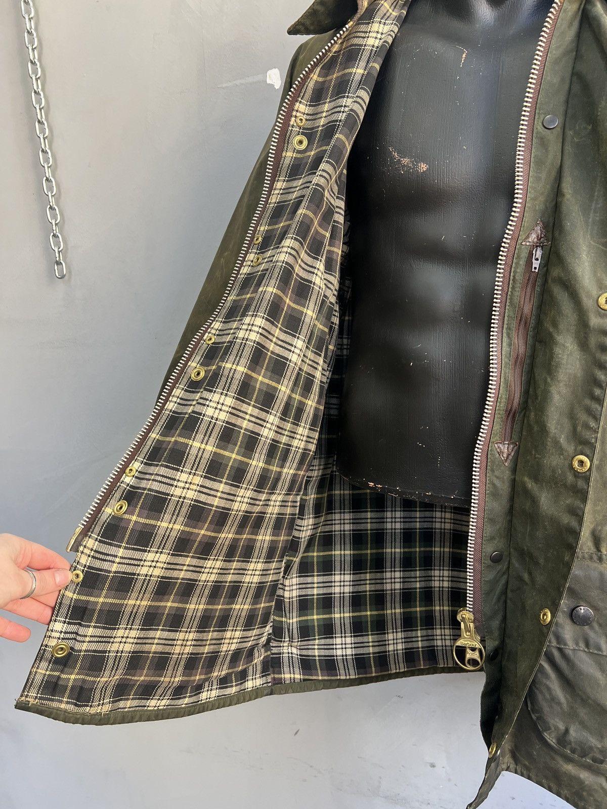 Barbour Vintage Barbour Beaufort waxed Olive Field Jacket Military Size US S / EU 44-46 / 1 - 15 Thumbnail