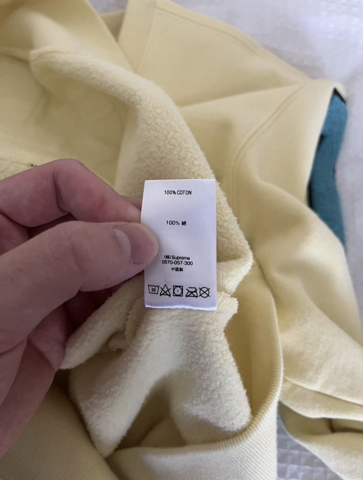 Supreme YELLOW SUPREME BIG ARC CREWNECK Size US M / EU 48-50 / 2 - 4 Thumbnail