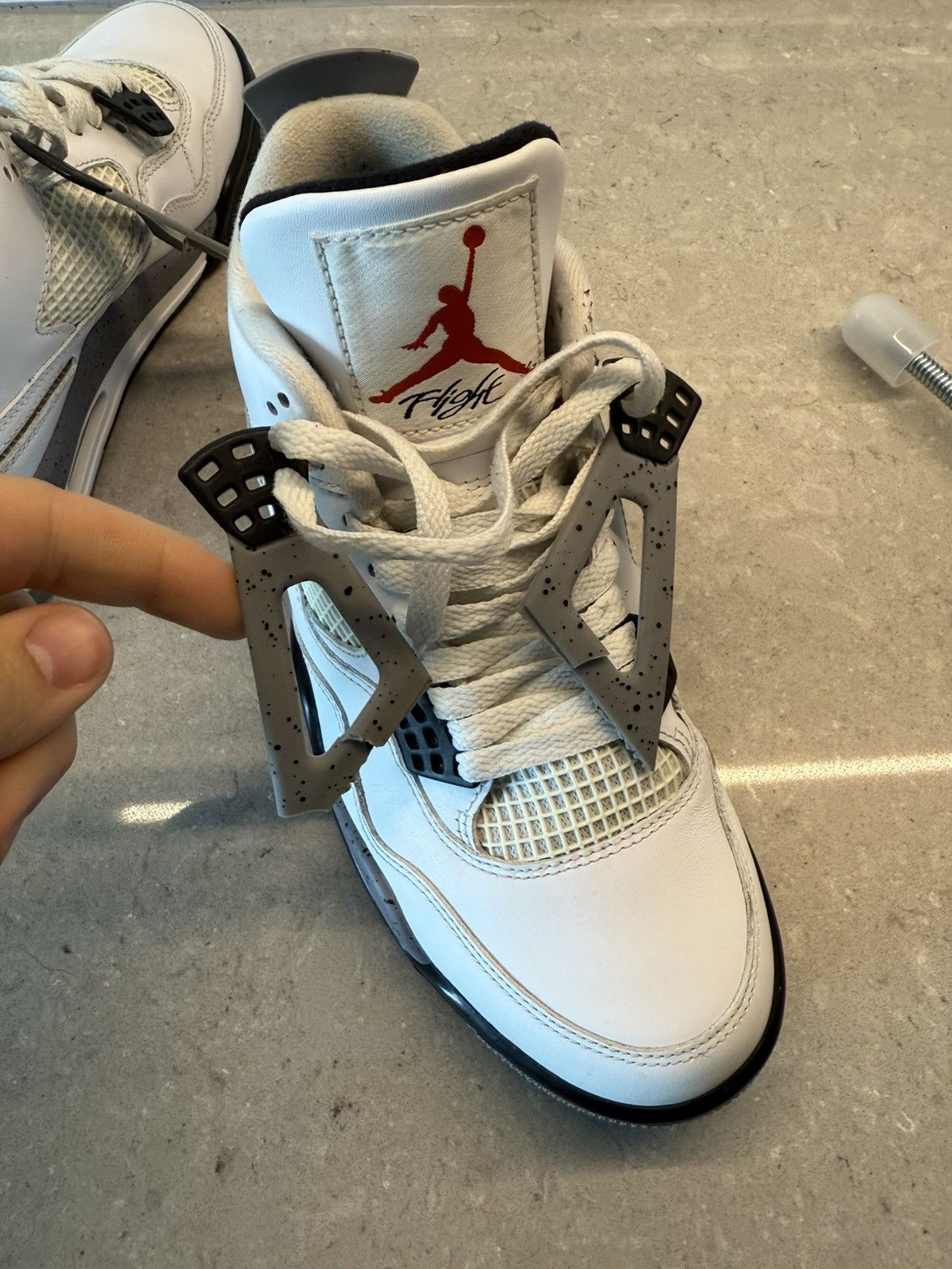 Jordan Brand Size 7.5 - Nike Air Jordan Retro 4 White Cement Size US 7.5 / EU 40-41 - 8 Thumbnail