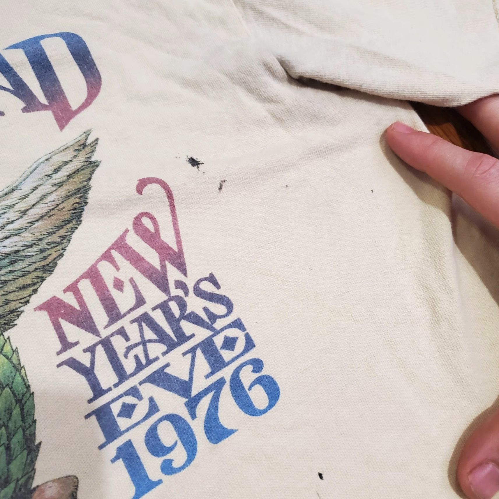 Liquid Blue VINTAGE Grateful Dead Band Shirt Mens Medium White Liquid Blue Cow Palace 2006 Concert Shirt Size US M / EU 48-50 / 2 - 4 Thumbnail