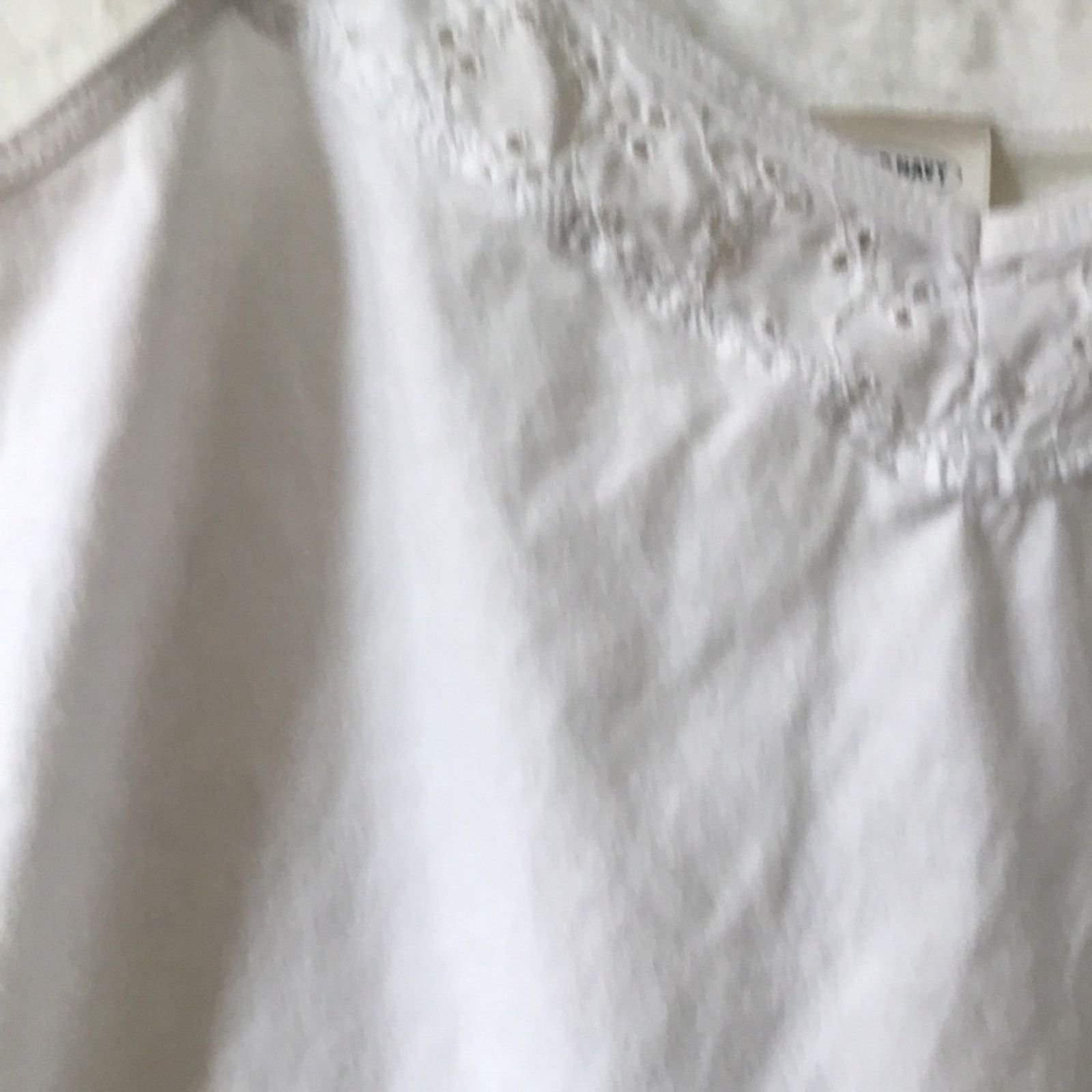 Old Navy Old Navy White Embroidered Camisole Size S / US 4 / IT 40 - 3 Thumbnail