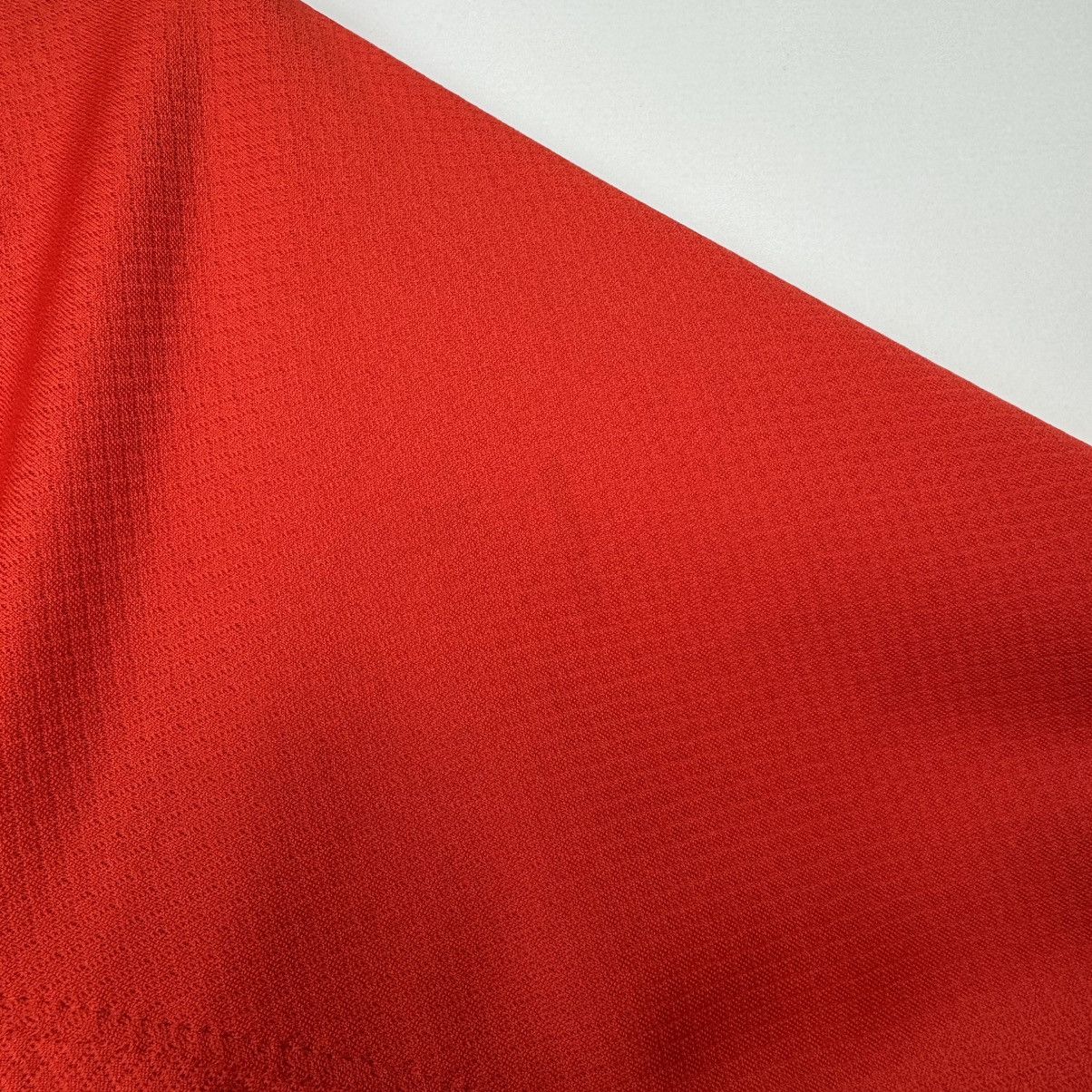 Nike ENGLAND 2022 2023 AWAY FOOTBALL SHIRT SOCCER JERSEY NIKE Size US S / EU 44-46 / 1 - 10 Thumbnail