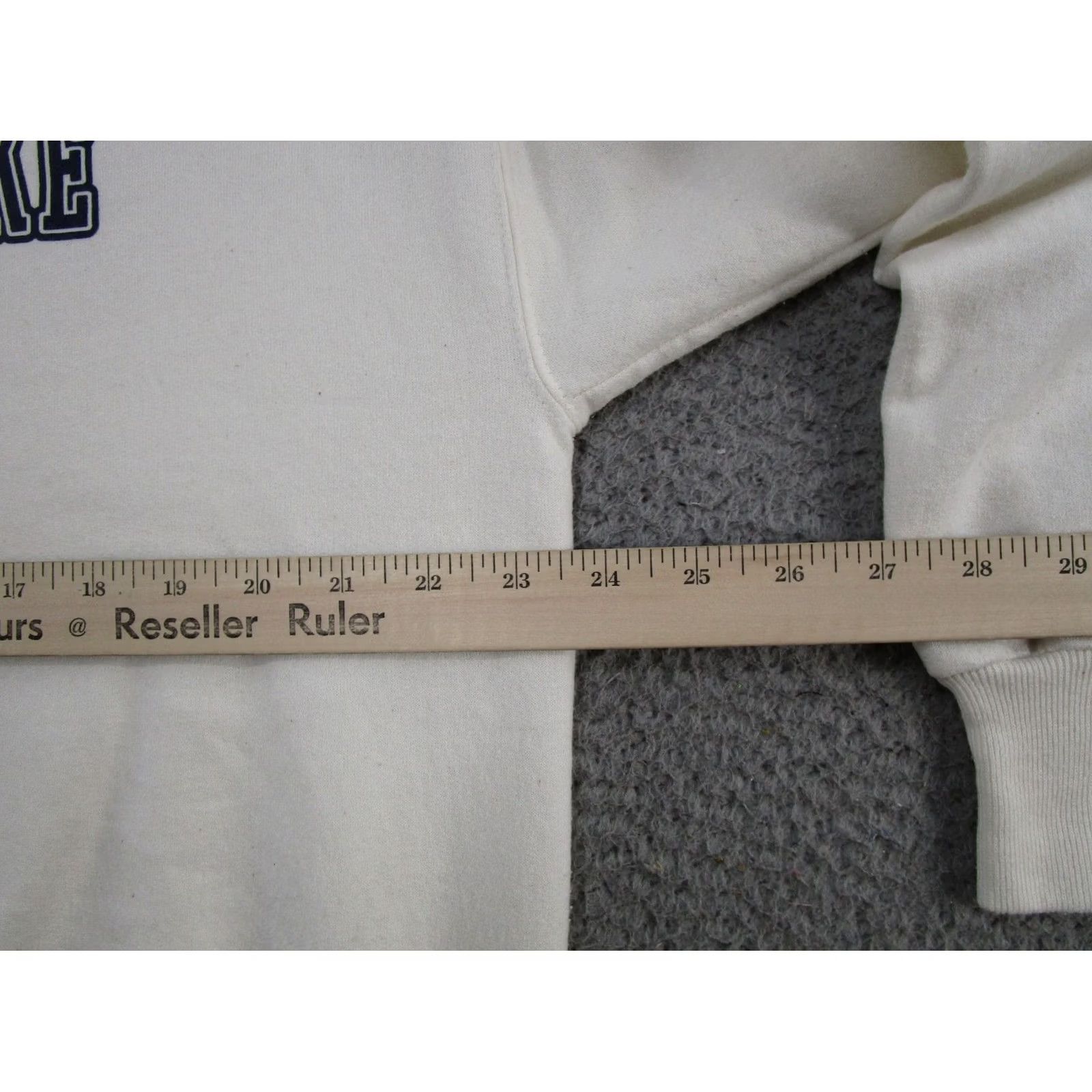 Hanes VINTAGE 90s 1998 White Bear Minnesota Graphic Crewneck Sweatshirt Mens L Hanes Sweatshirt Crew Neck White Bear Minnesota 90s Sports Theme Mens L Size US L / EU 52-54 / 3 - 6 Thumbnail