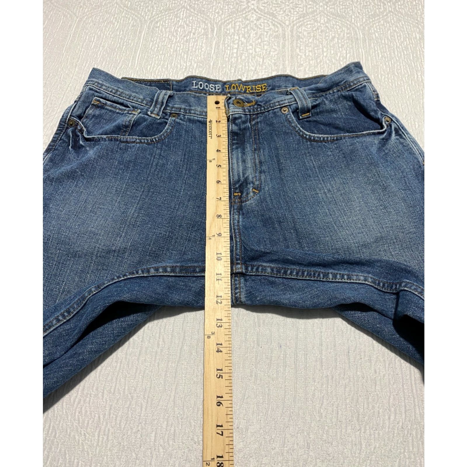 Vintage Urban Pipeline Jeans Size 34×32 Blue Denim Men Straight Relaxed 5-Pocket Button Zip Mid Rise Regular Inseam 32 Fall Winter Spring Summer Preppy Size US 34 / EU 50 - 6 Thumbnail