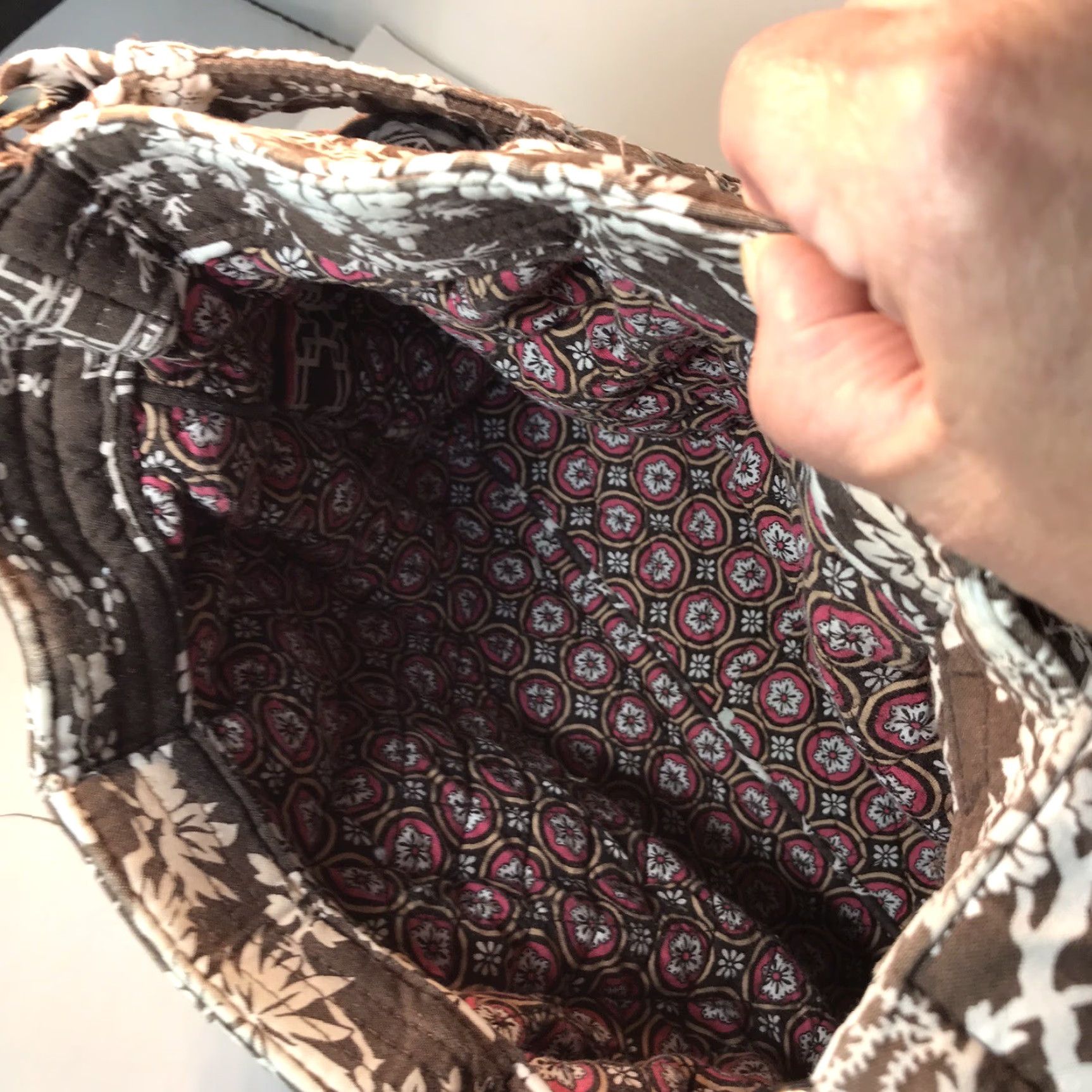 Vera Bradley Vera Bradley Medium Quilted Shoulder Bag with Matching Wallet Women Floral Cotton Casual Travel Workwear Size ONE SIZE - 7 Thumbnail