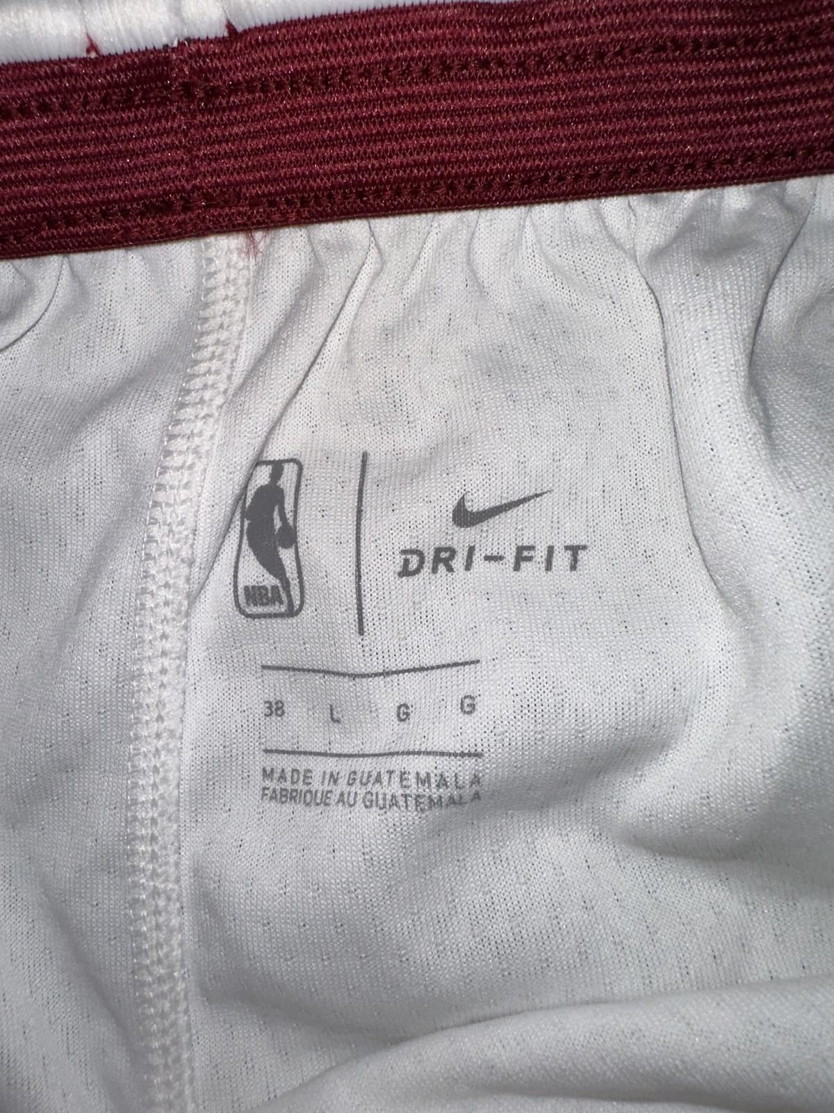Nike Nike NBA Cleveland Cavaliers Swingman Basketball Shorts Sample Size US 34 / EU 50 - 6 Thumbnail