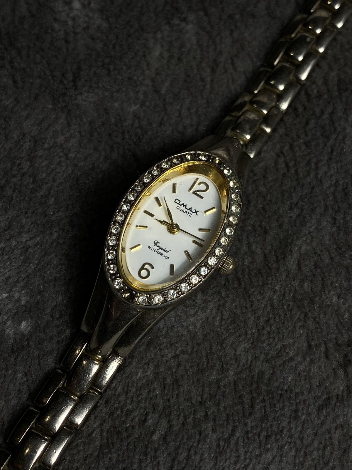 Japanese Brand × Vintage Futuristic Vintage Japanese Style Crystal Watch - Work 100% Size ONE SIZE - 2 Thumbnail