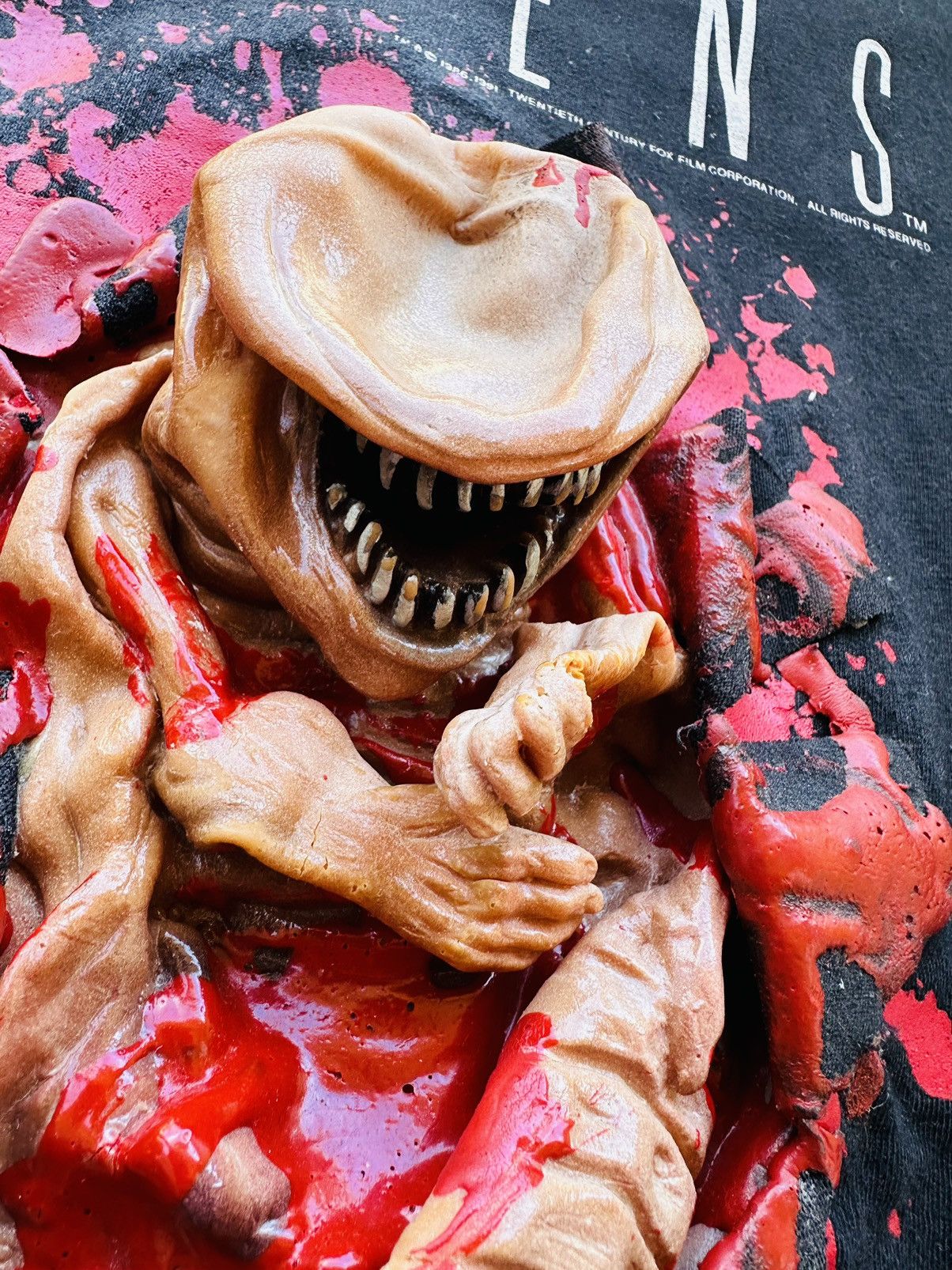 Vintage Vintage Aliens Movie Tee Shirt Chest Single Stitch 90s Size US L / EU 52-54 / 3 - 4 Thumbnail