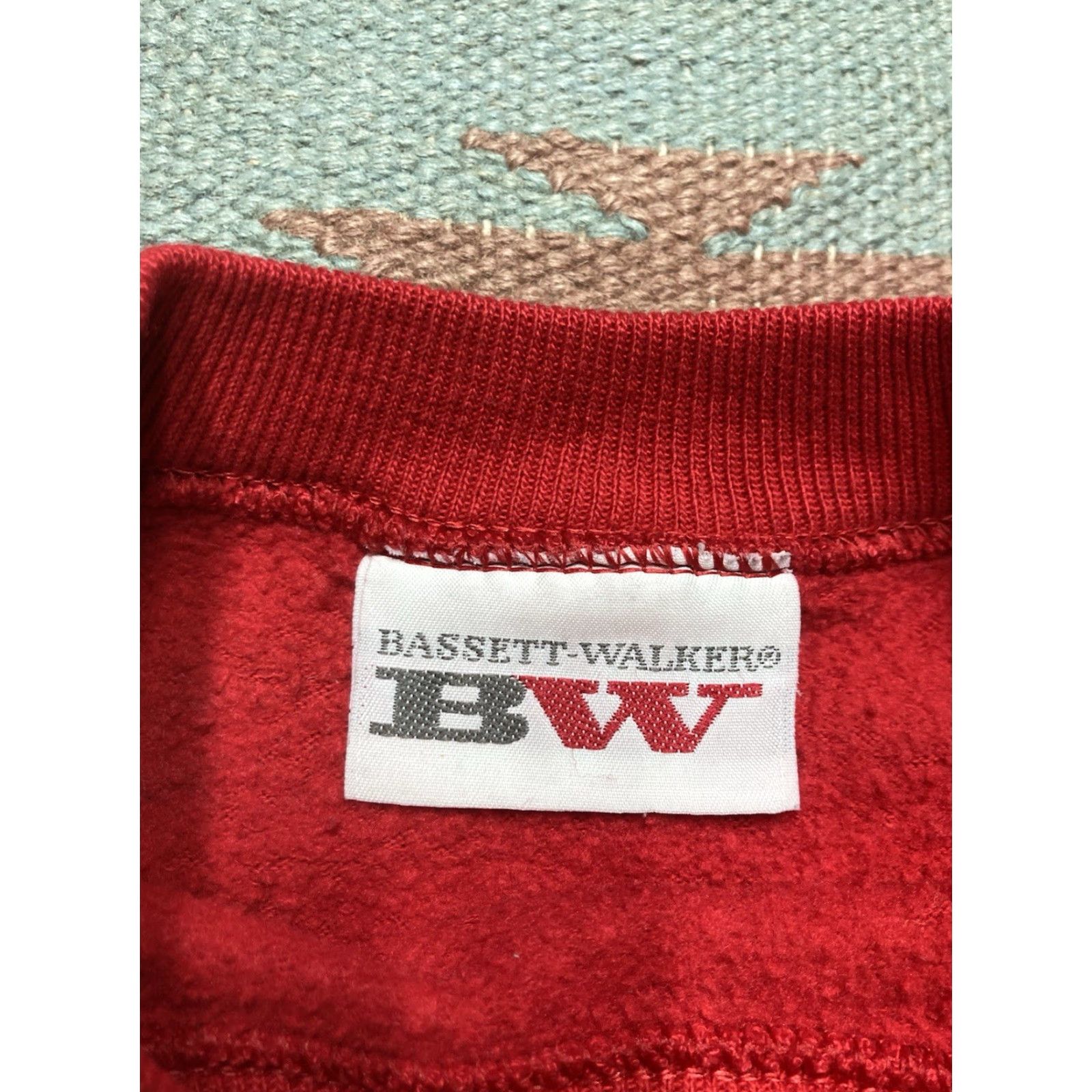 Vintage VINTAGE 80s crewneck sweatshirt Christmas Hillsdale Michigan Red L Men Pullover Shirt Size US L / EU 52-54 / 3 - 3 Thumbnail