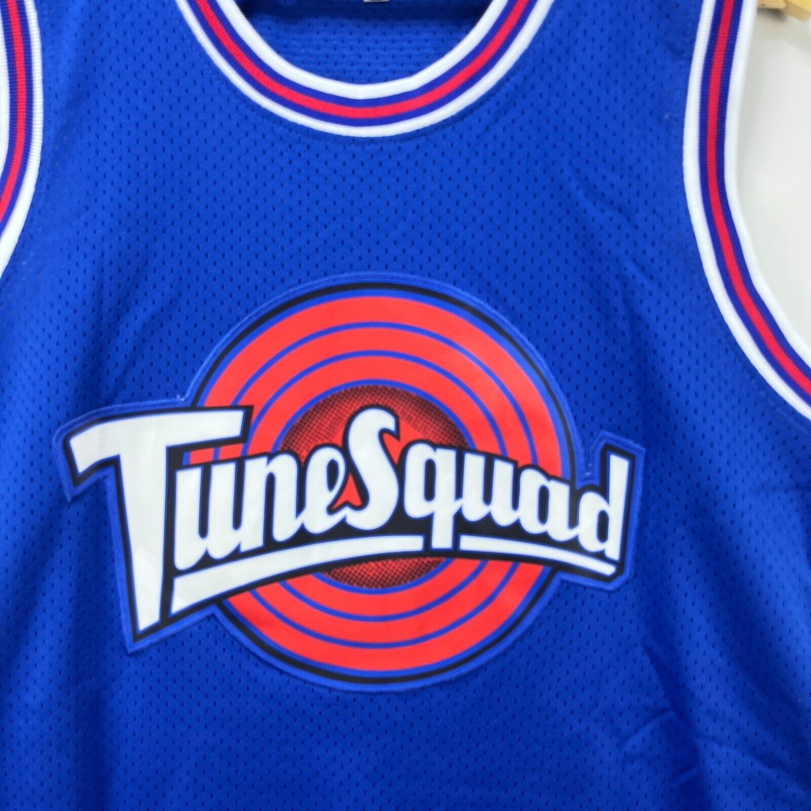 Vintage Vintage Tune Squad Looney Tunes Bugs Bunny Small Jordan Size US S / EU 44-46 / 1 - 3 Thumbnail