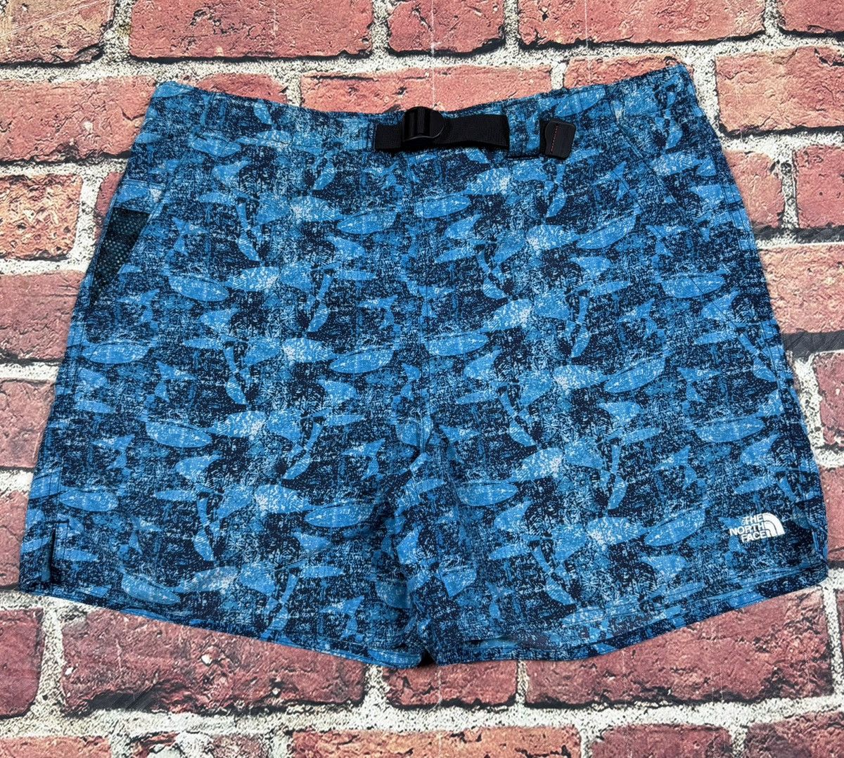 The North Face The North Face Class V Shorts Printed Nylon Belted Baggies Size US 35 - 1 Thumbnail