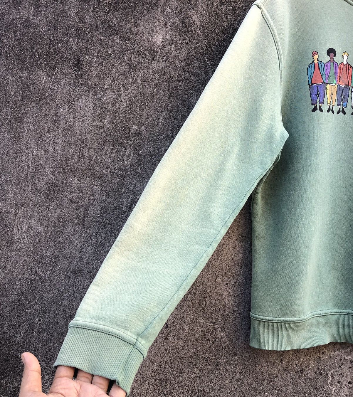 Vintage VTG THRASHED United Colours Of Benetton Crewneck Sweatshirt Size US S / EU 44-46 / 1 - 7 Thumbnail