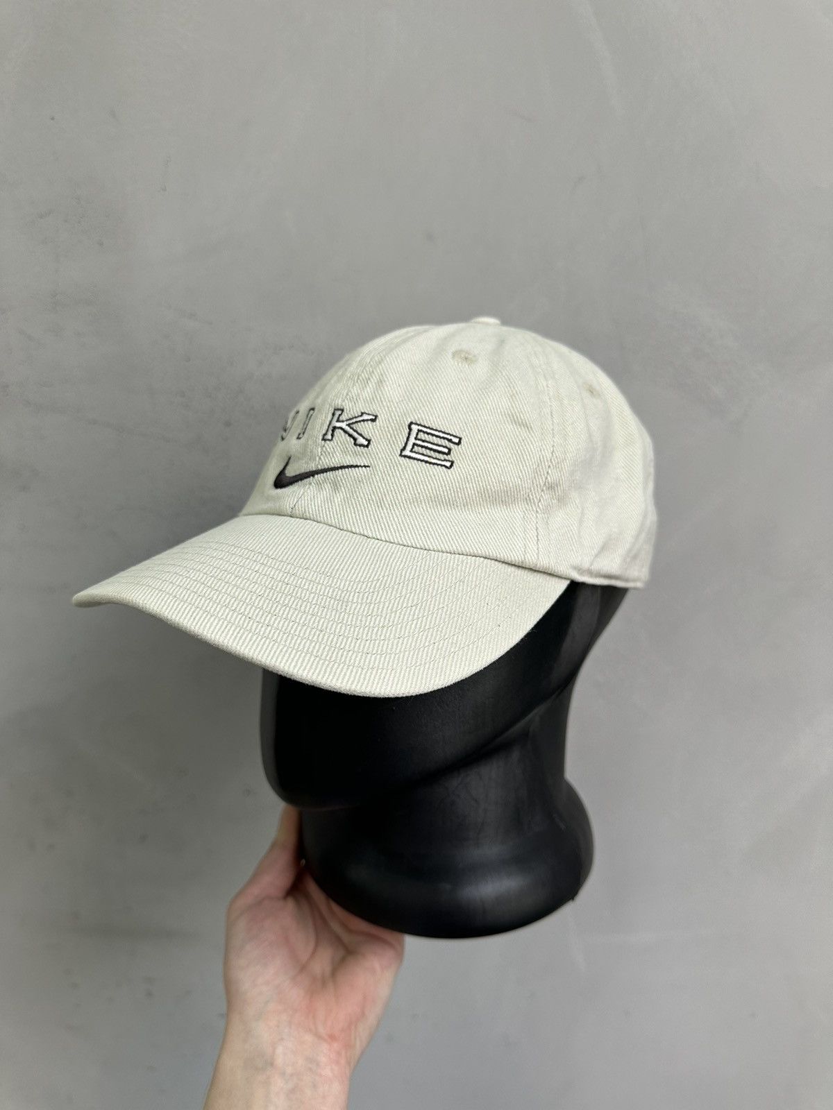 Nike Vintage Nike Cap Hats Y2k Streetwear Rare Faded Distressed Size ONE SIZE - 1 Thumbnail