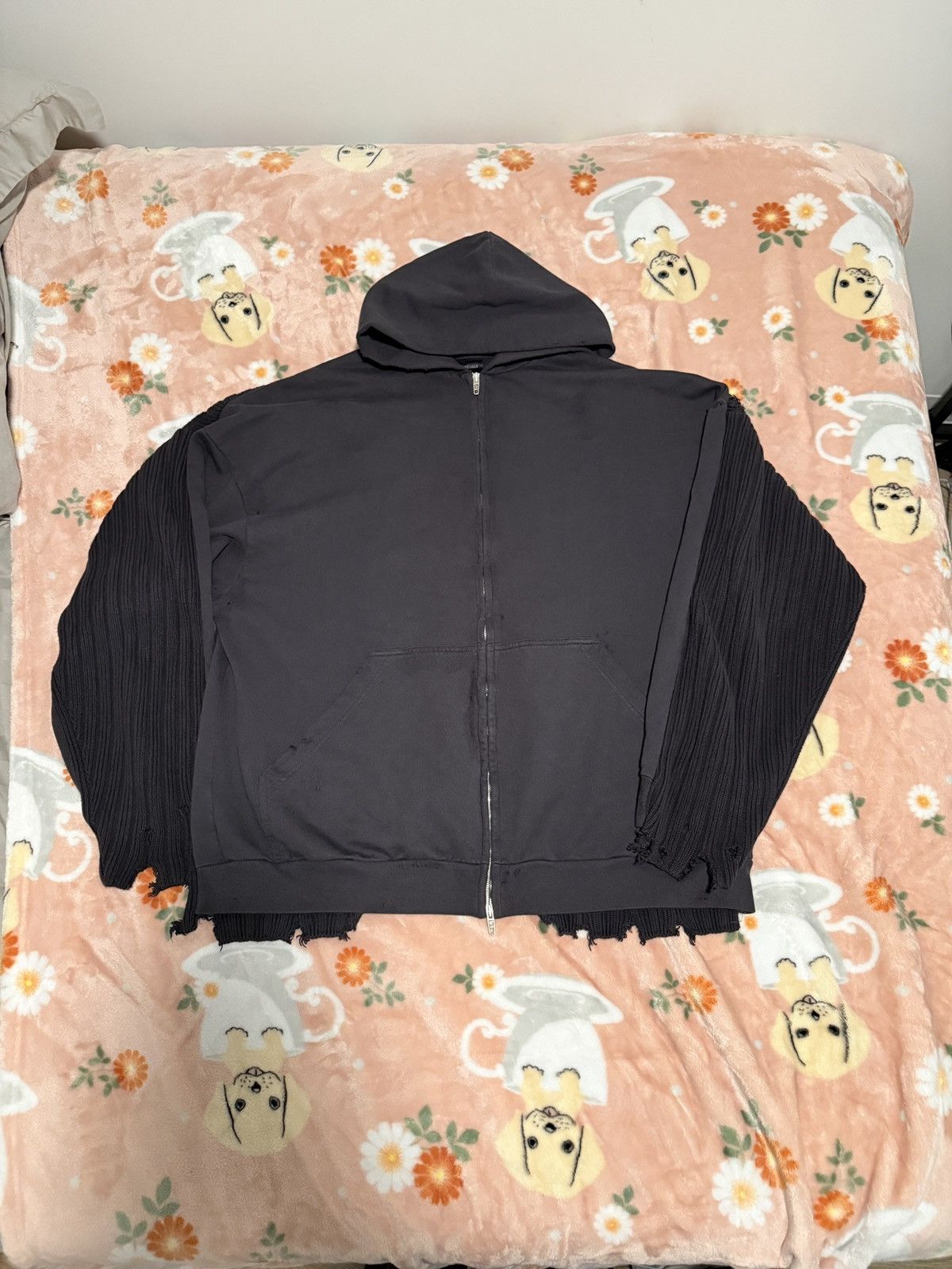 Balenciaga Balenciaga hybrid zipup Size US L / EU 52-54 / 3 - 1 Thumbnail