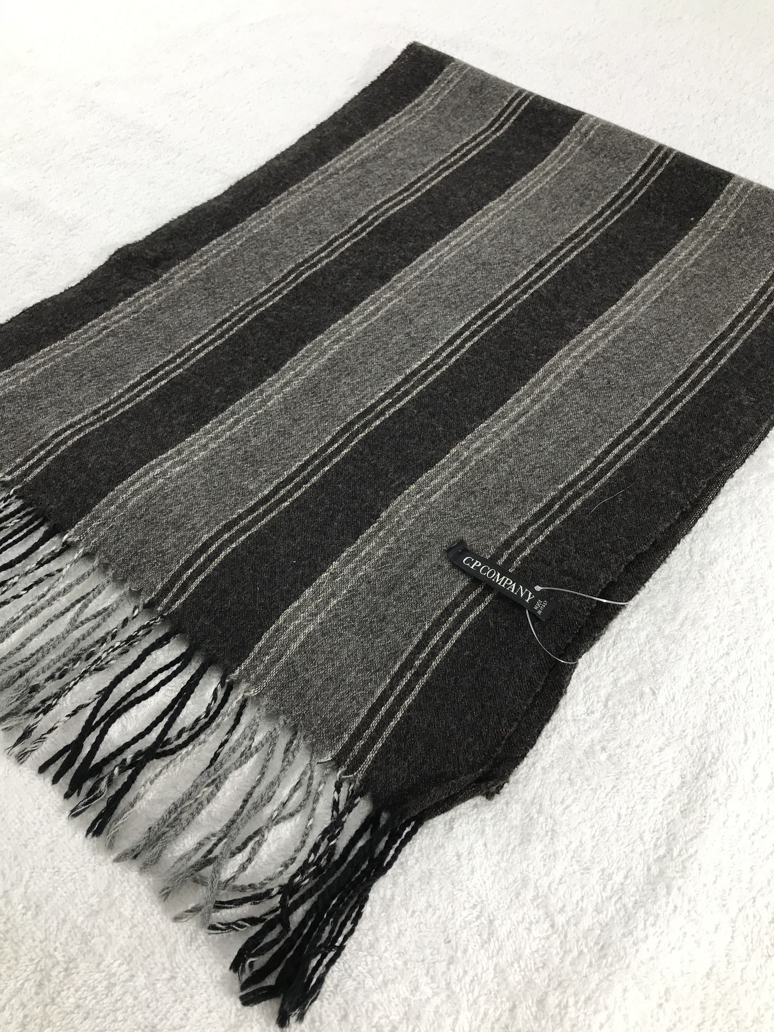 C.P. Company Vintage C.P. Company Scarf/Muffler/Neckwear MF674 Size ONE SIZE - 3 Thumbnail