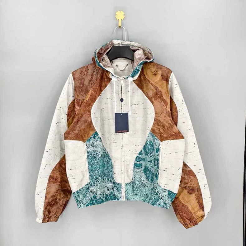 Louis Vuitton Louis Vuitton Marble full logo zipper assault jacket Size US M / EU 48-50 / 2 - 1 Thumbnail