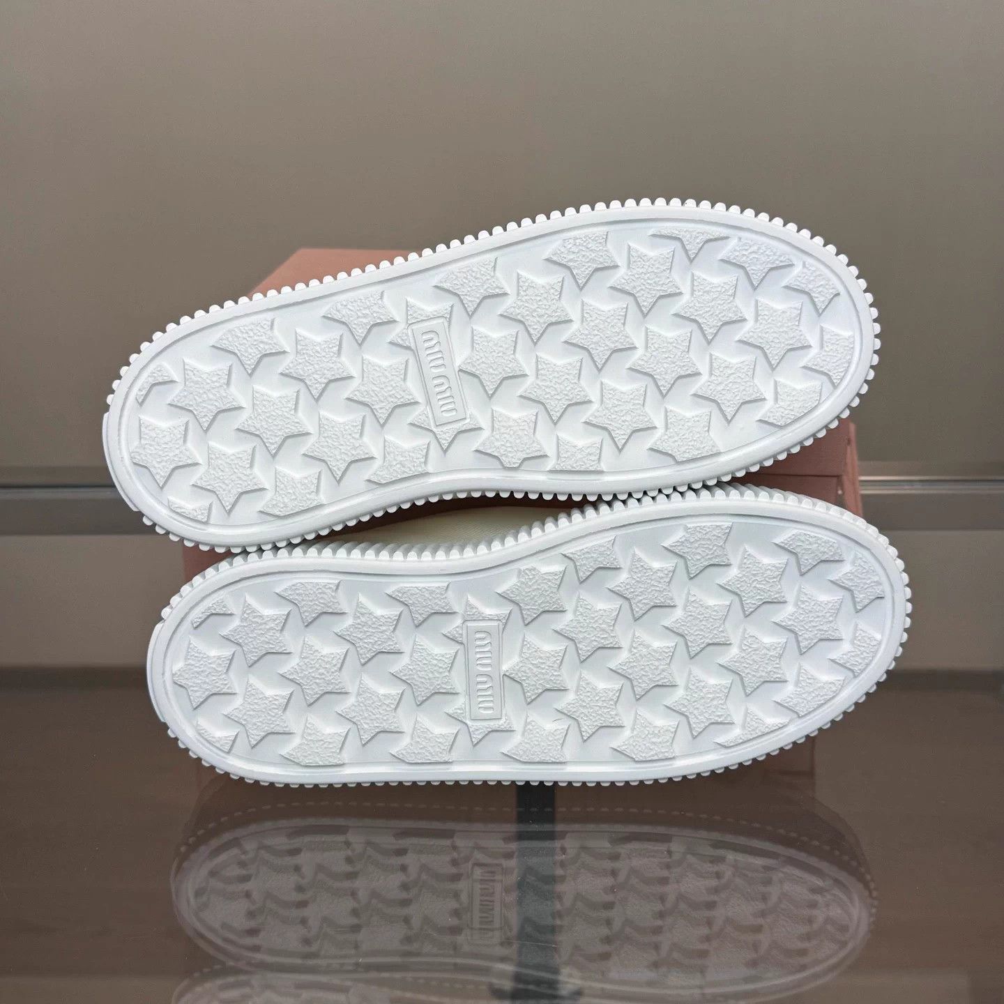 Miu Miu Miu Miu 25 ivory canvas cookie sneakers 38 Size US 7 / IT 37 - 7 Thumbnail