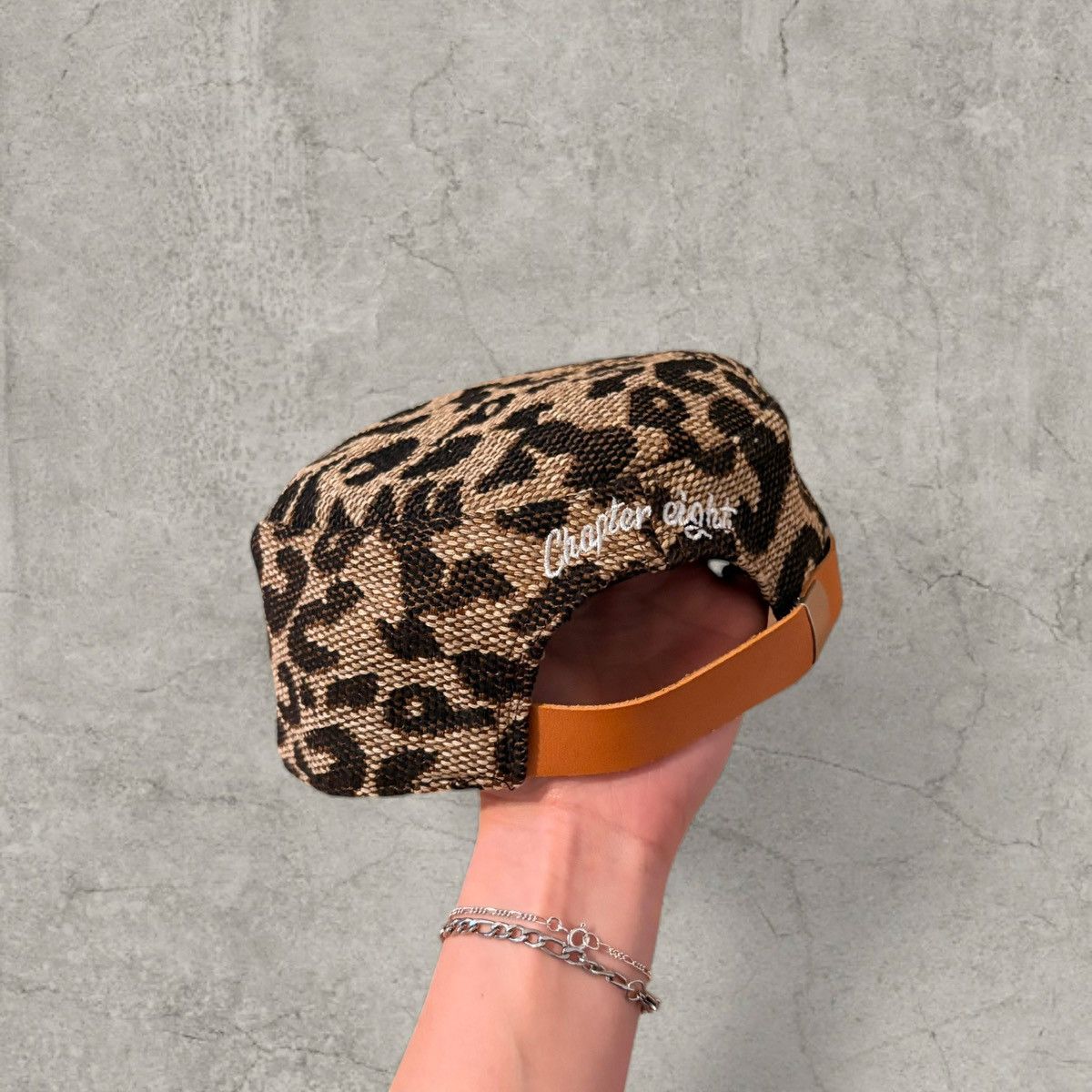 Japanese Brand Cool vintage style flat cap, brown beige leopard. One size Size ONE SIZE - 3 Thumbnail