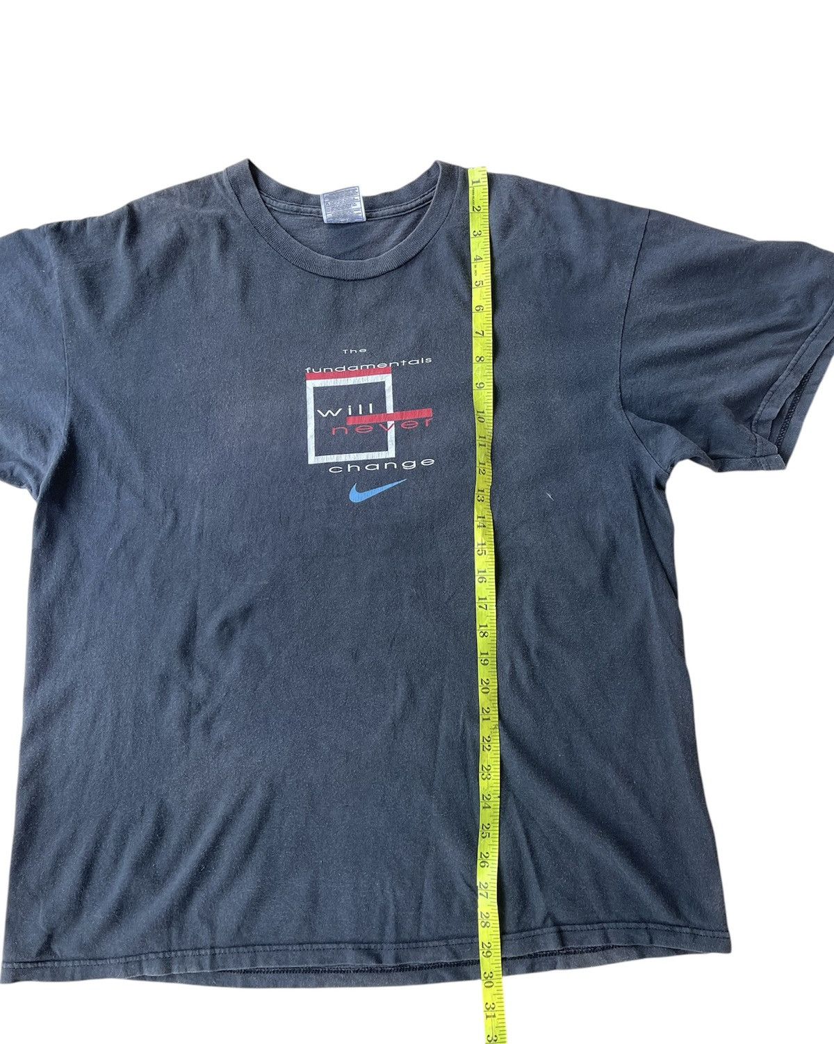 Vintage Vintage 90s Nike just do it tee Size US L / EU 52-54 / 3 - 11 Thumbnail